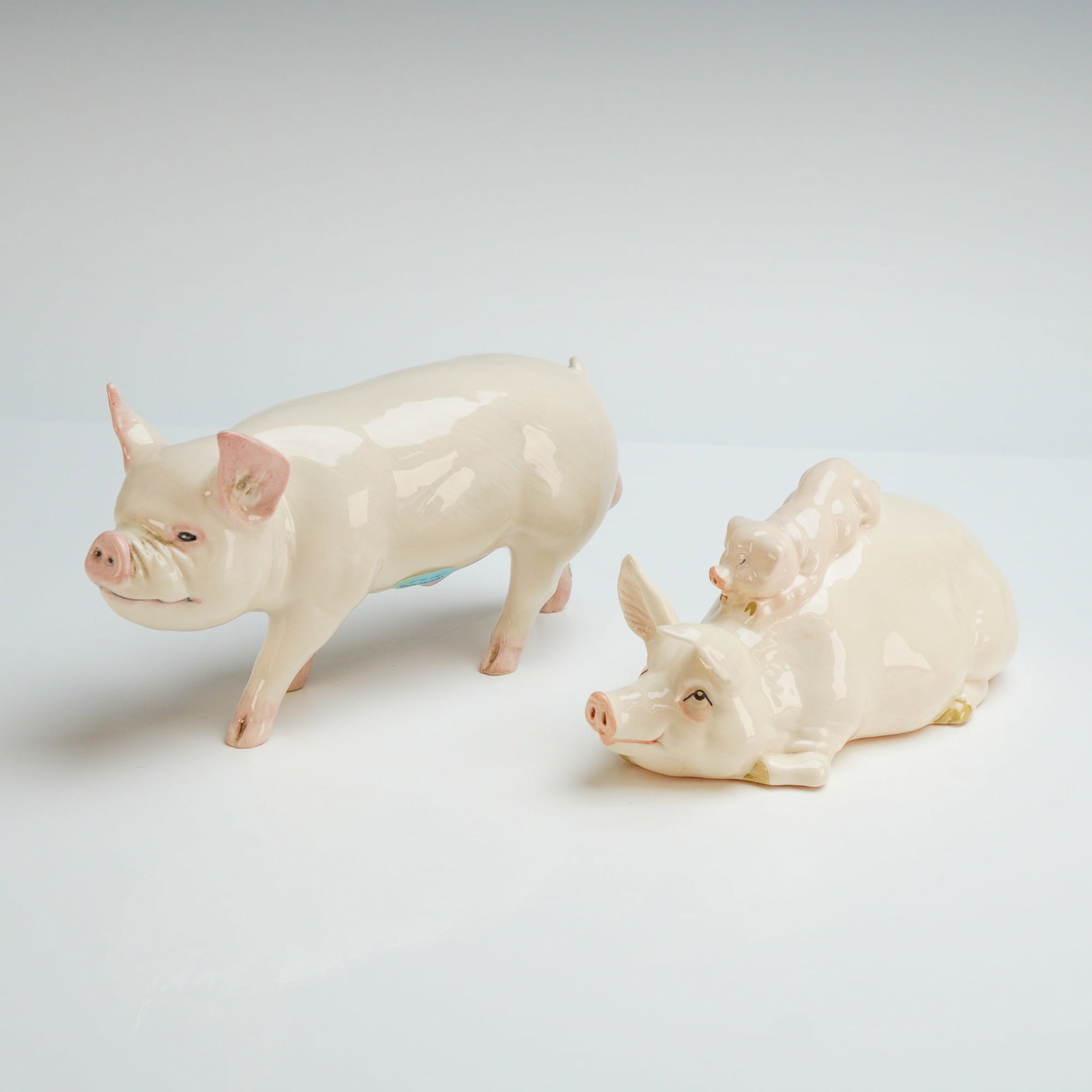 2pc Beswick Pig Figurines (1 of 4)