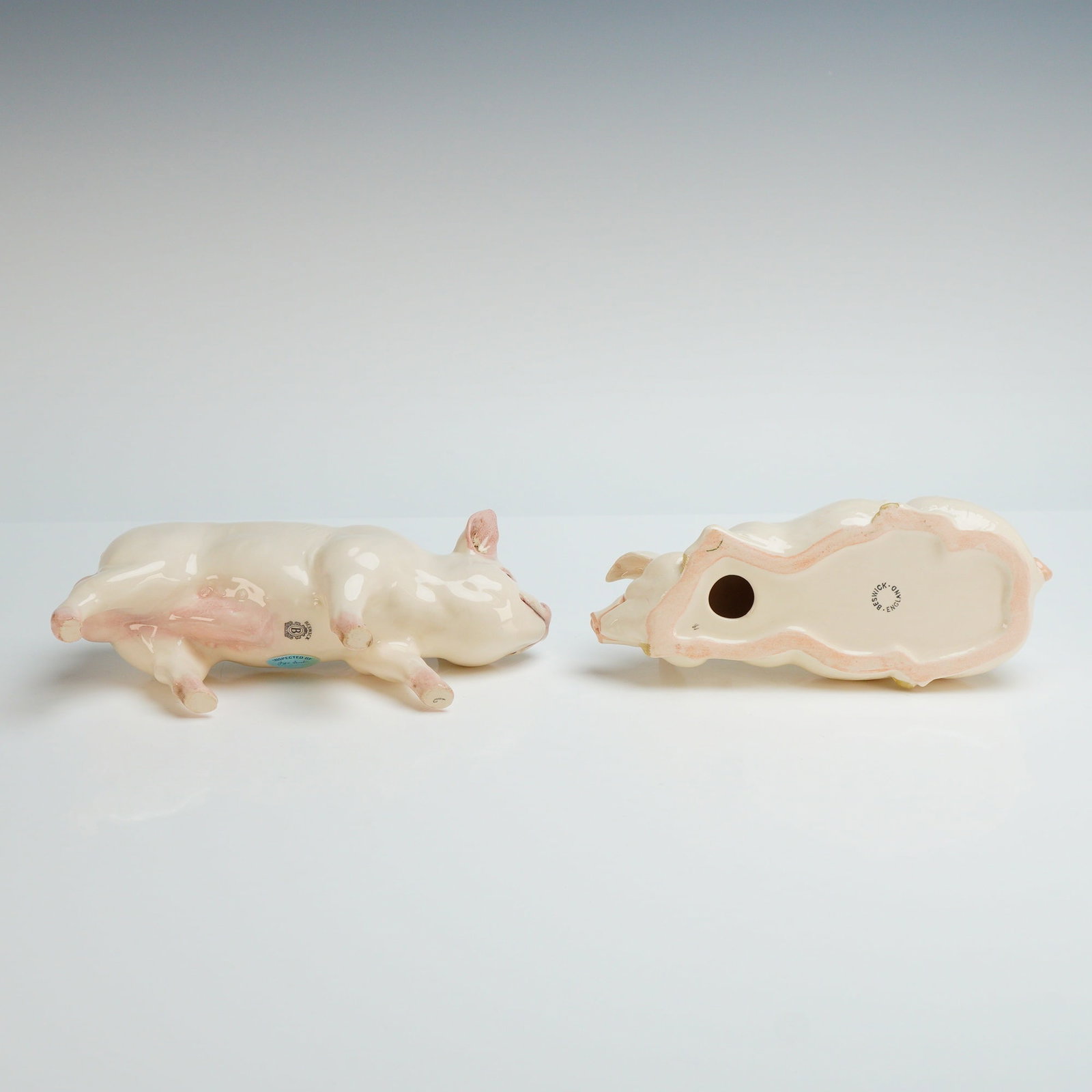 2pc Beswick Pig Figurines - 3