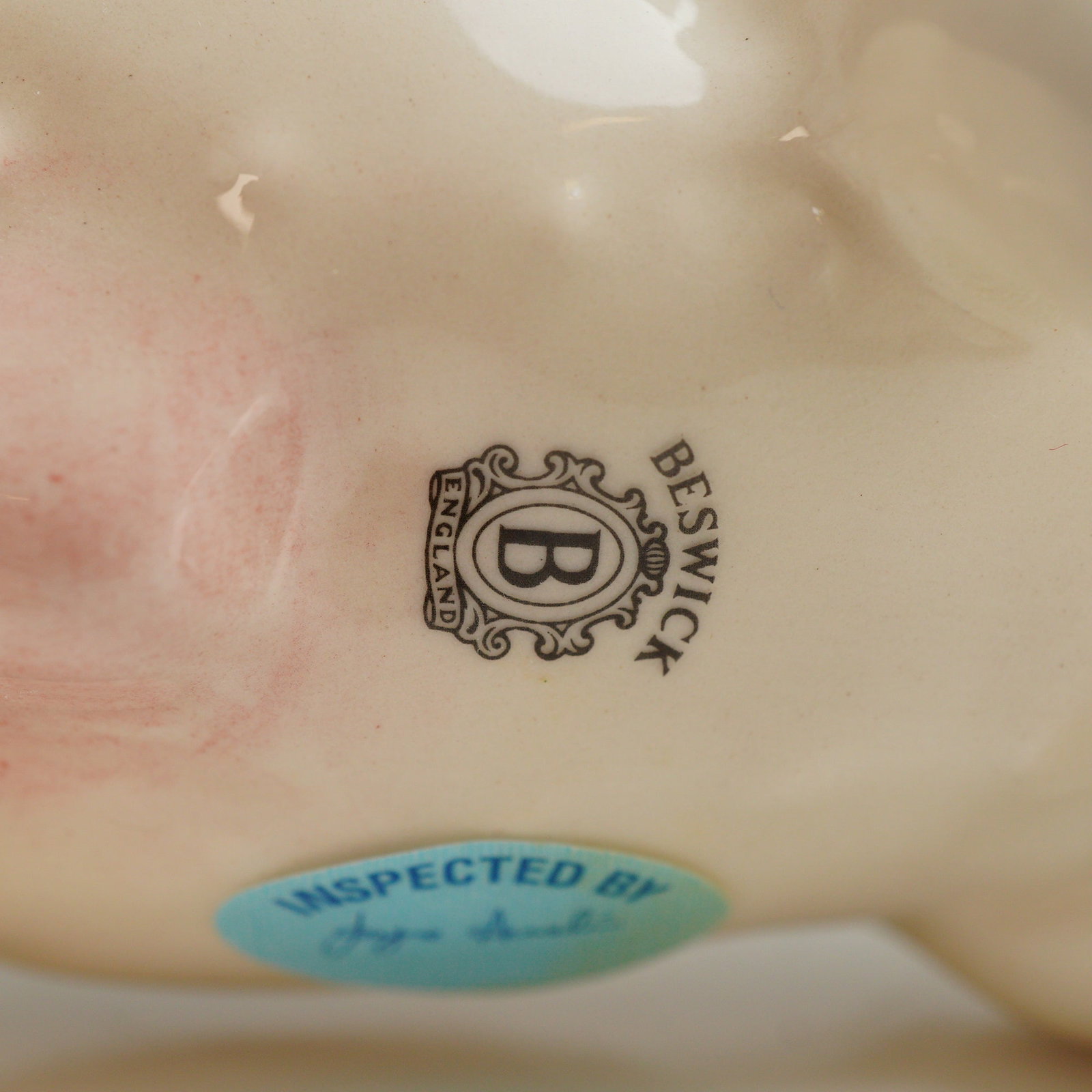 2pc Beswick Pig Figurines - 4