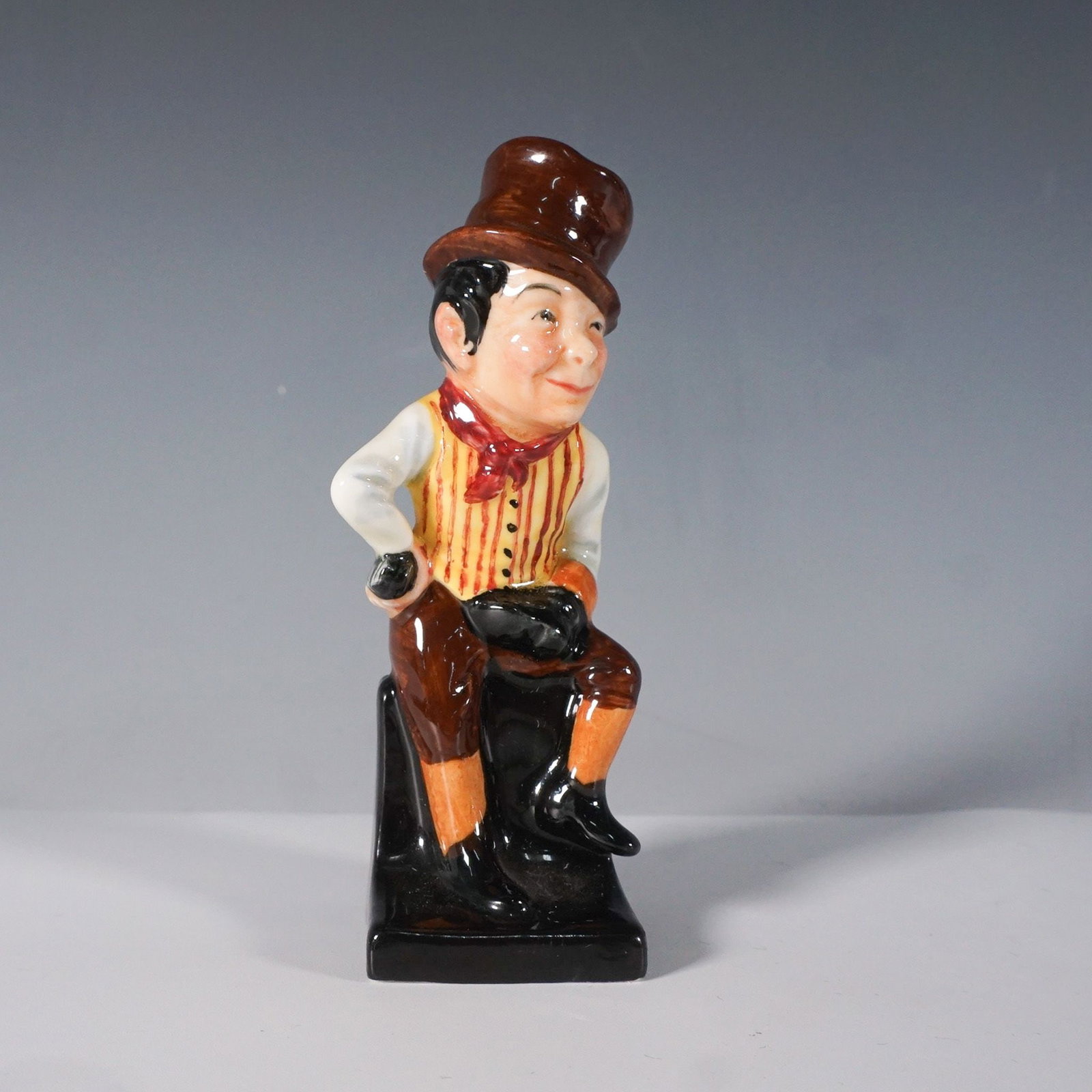 Royal Doulton Figurine, Sam Weller (1 of 4)