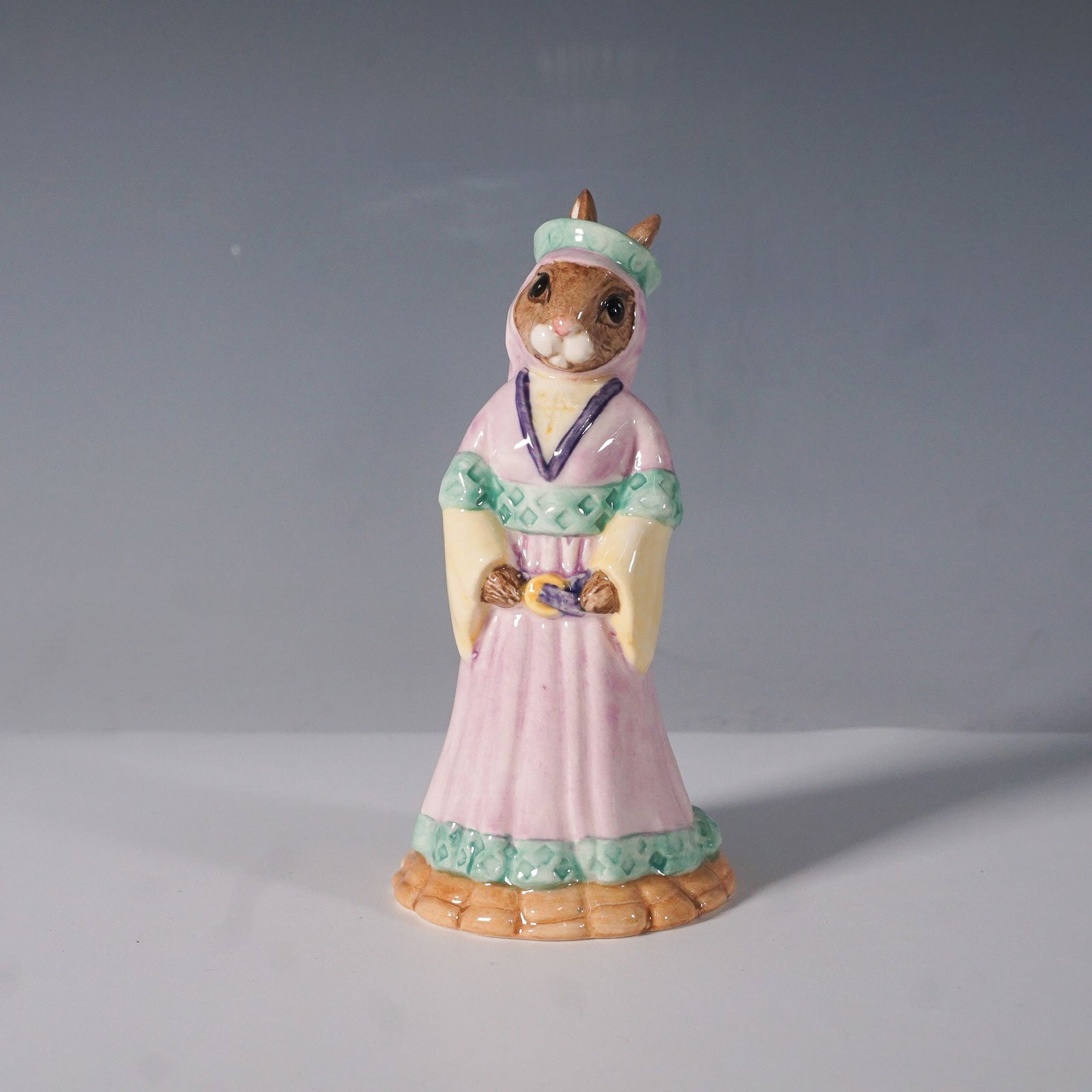 Royal Doulton Bunnykins Figurine, Maid Marion DB245 (1 of 4)