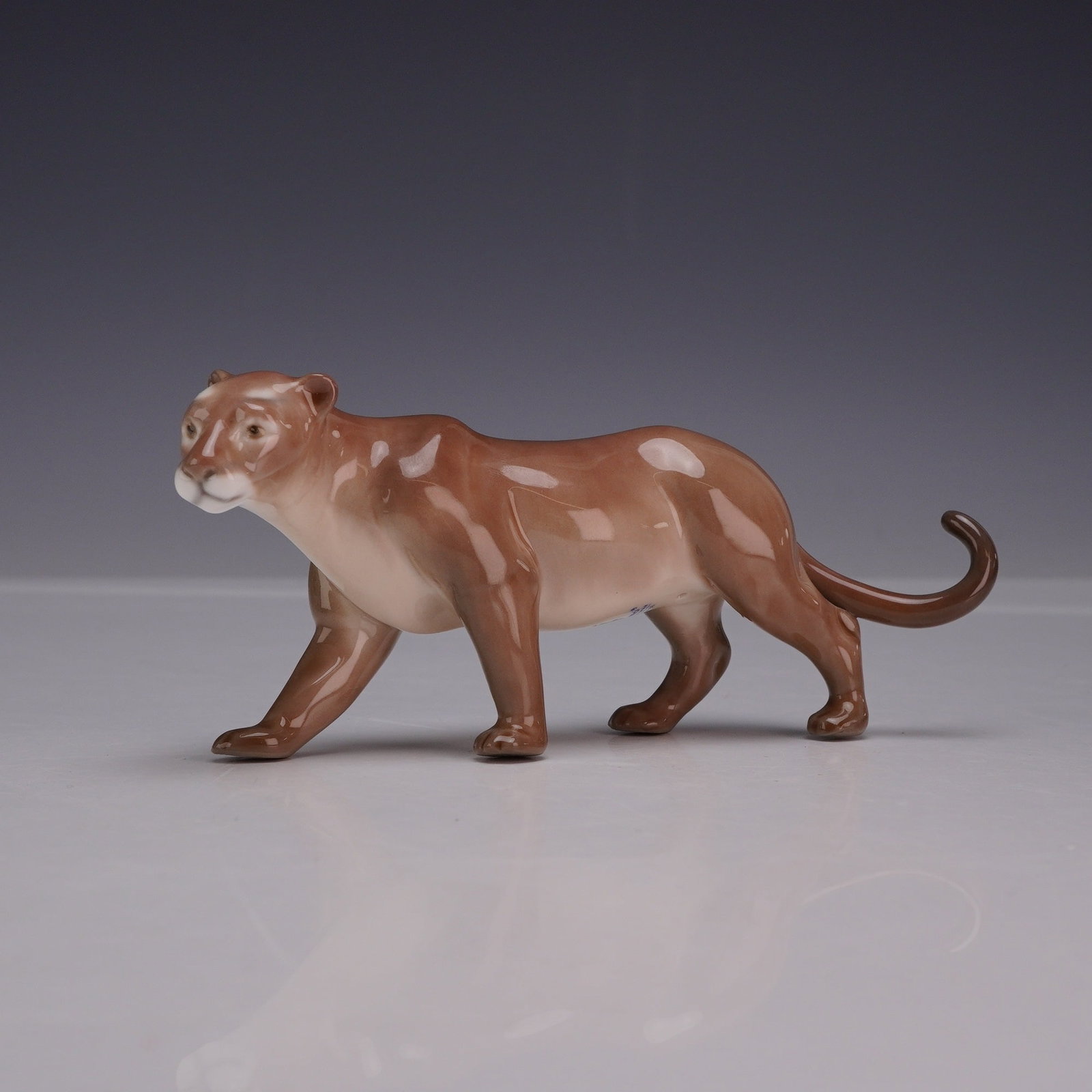 Lladro Porcelain Miniature Cougar Figurine, 01005435 (1 of 3)