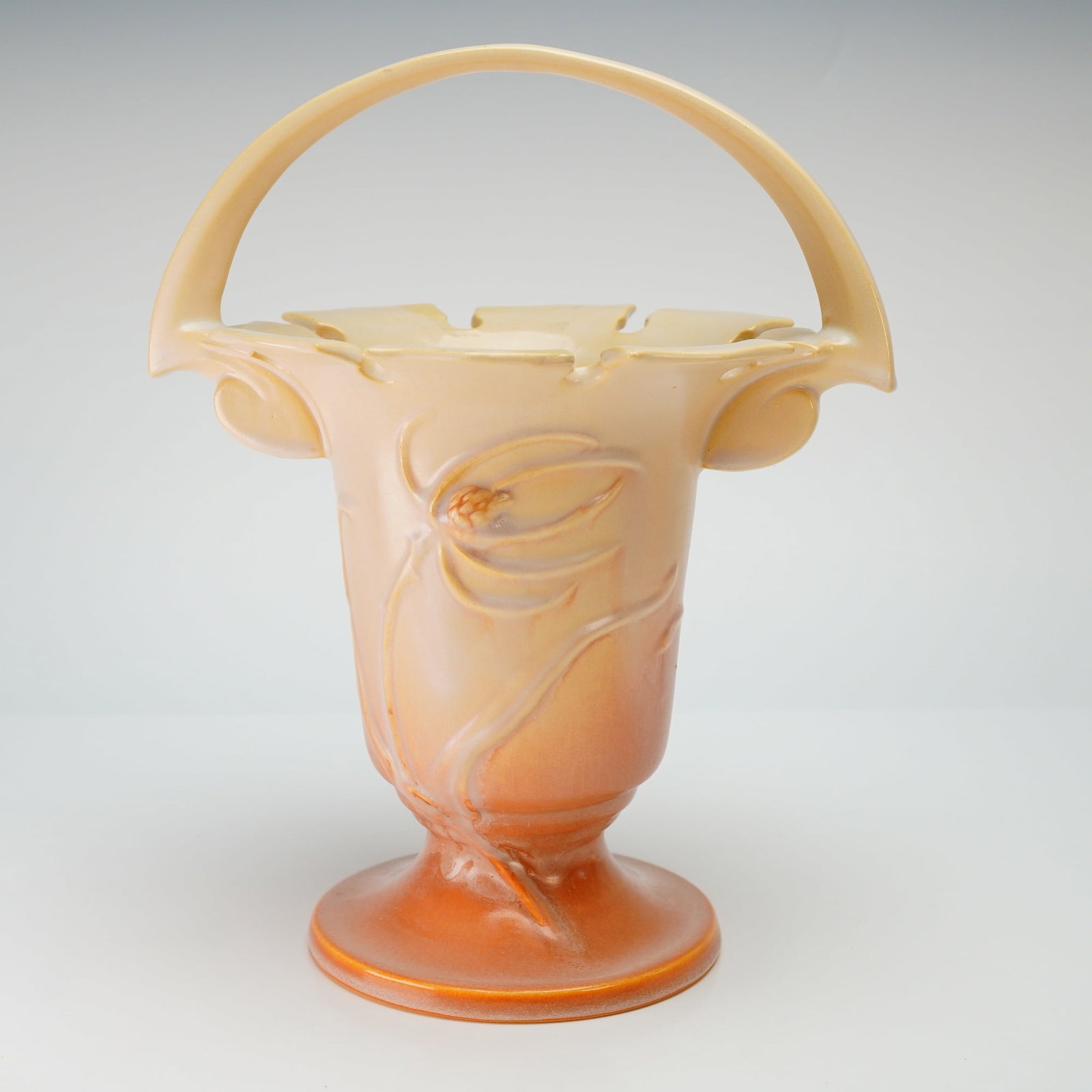 Roseville Pottery Dusty Rose Basket, Teasel (1 of 5)