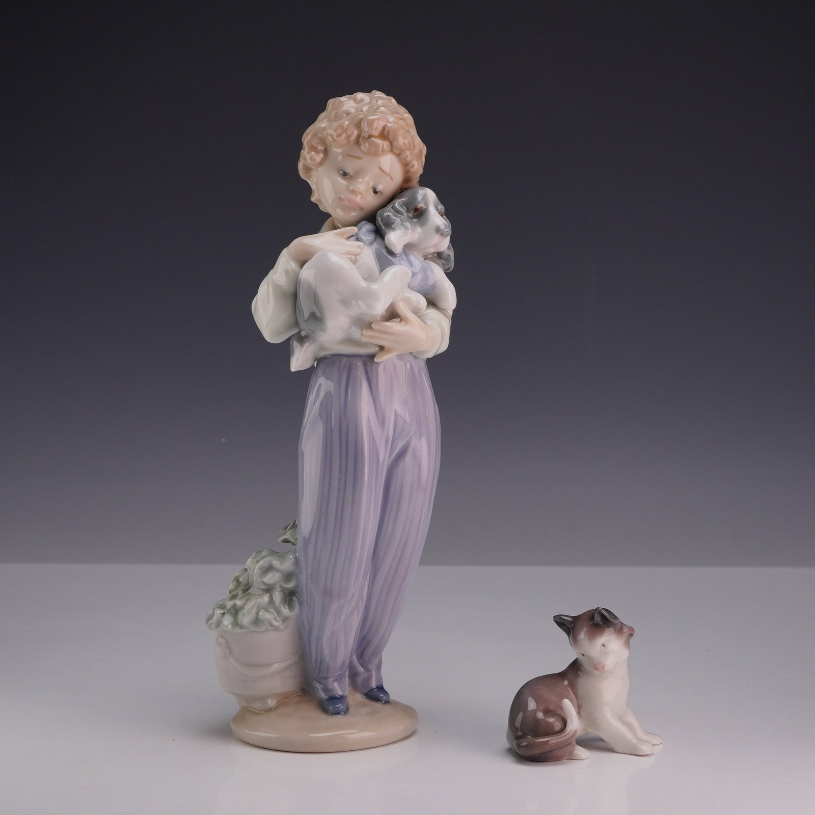 Two Lladro Glazed Porcelain Figurines My Buddy Number 01007609 and Sitting Kitten Number 01005307 (1 of 4)