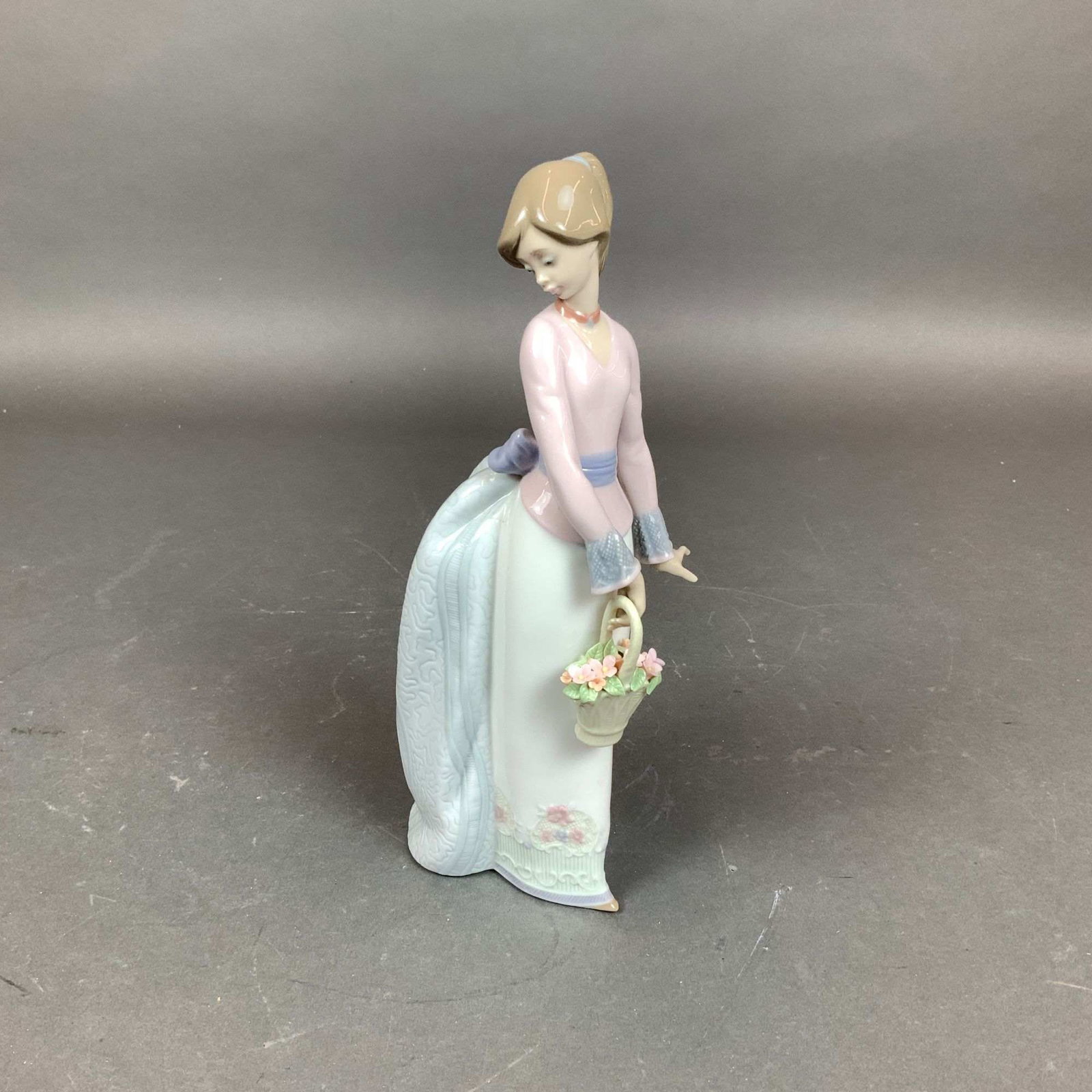 Lladro Porcelain Figurine Basket of Love 01007622 with Original Box (1 of 5)