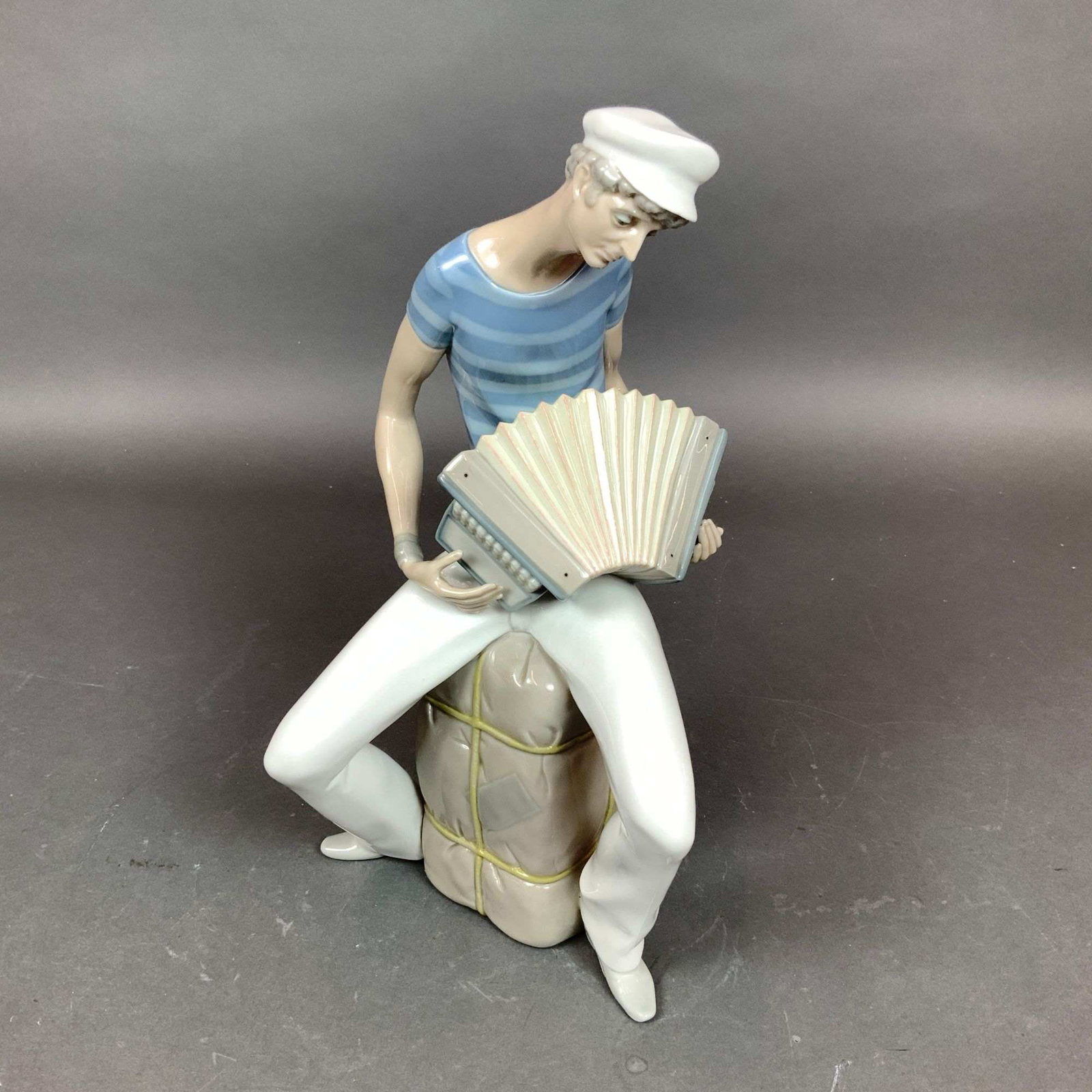 Lladro Porcelain Figurine, Accordion Player 01004606 (1 of 3)