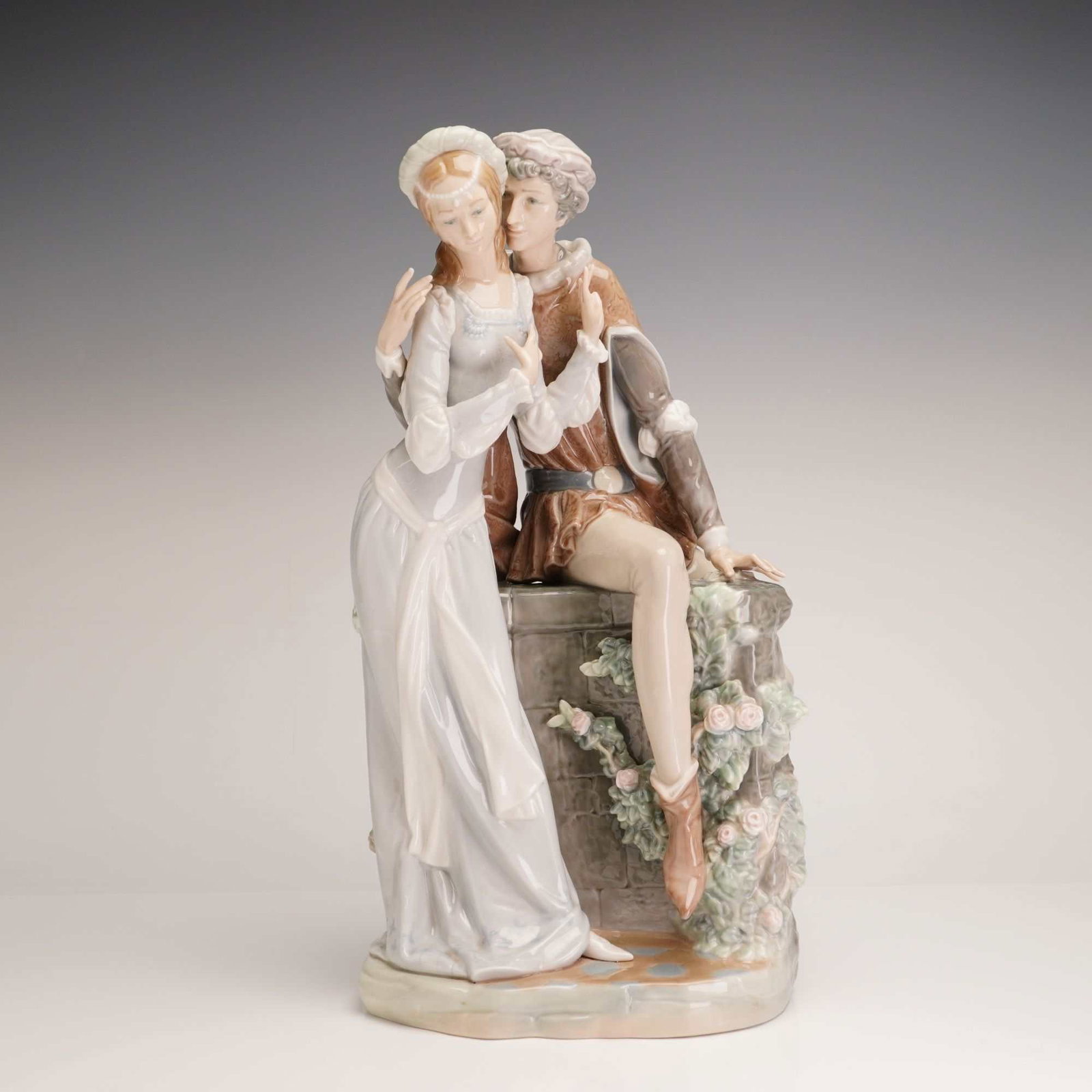 Lladro Porcelain Sculpture Lovers from Verona 01001250 (1 of 3)