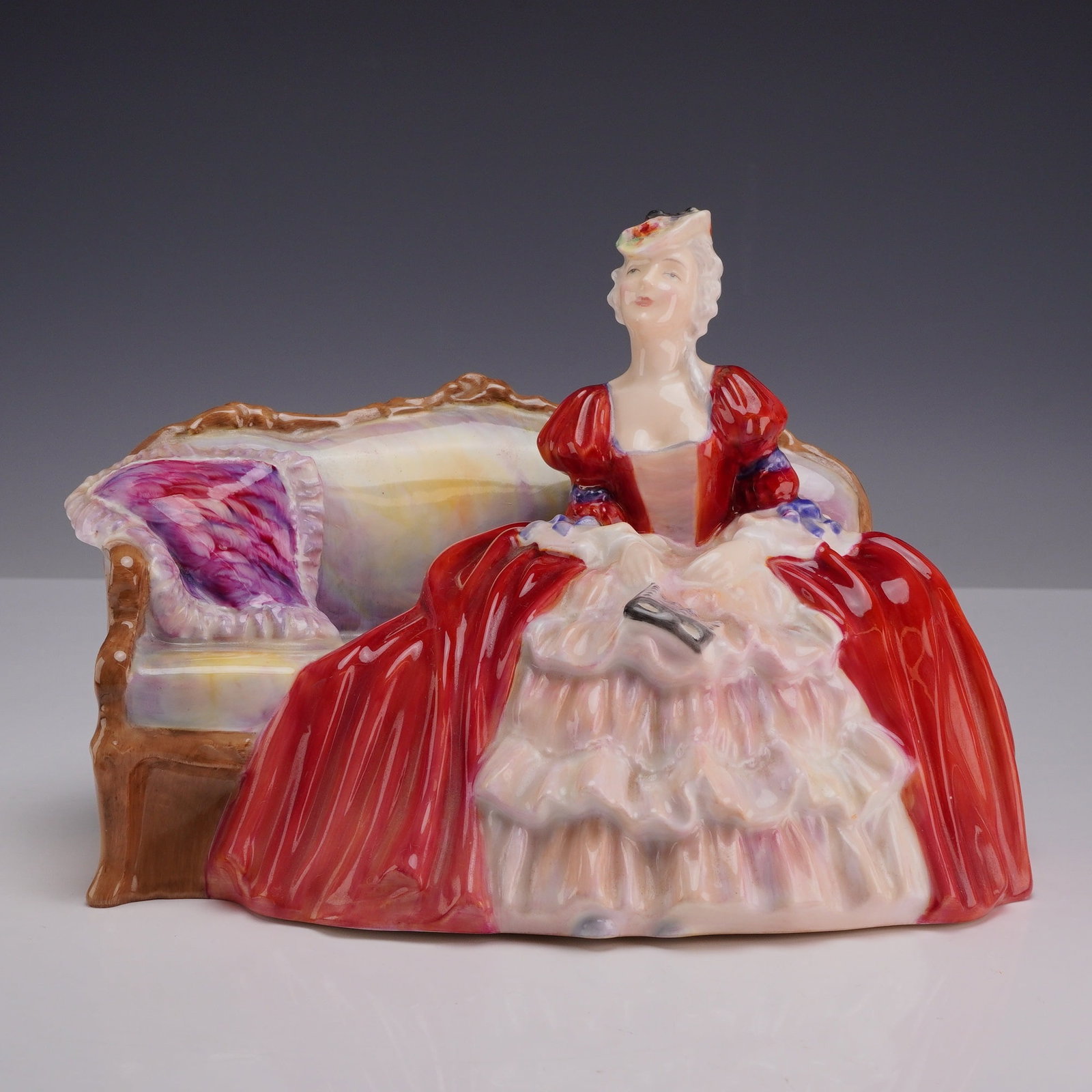Royal Doulton Figurine, Belle O' The Ball HN 1997 (1 of 3)