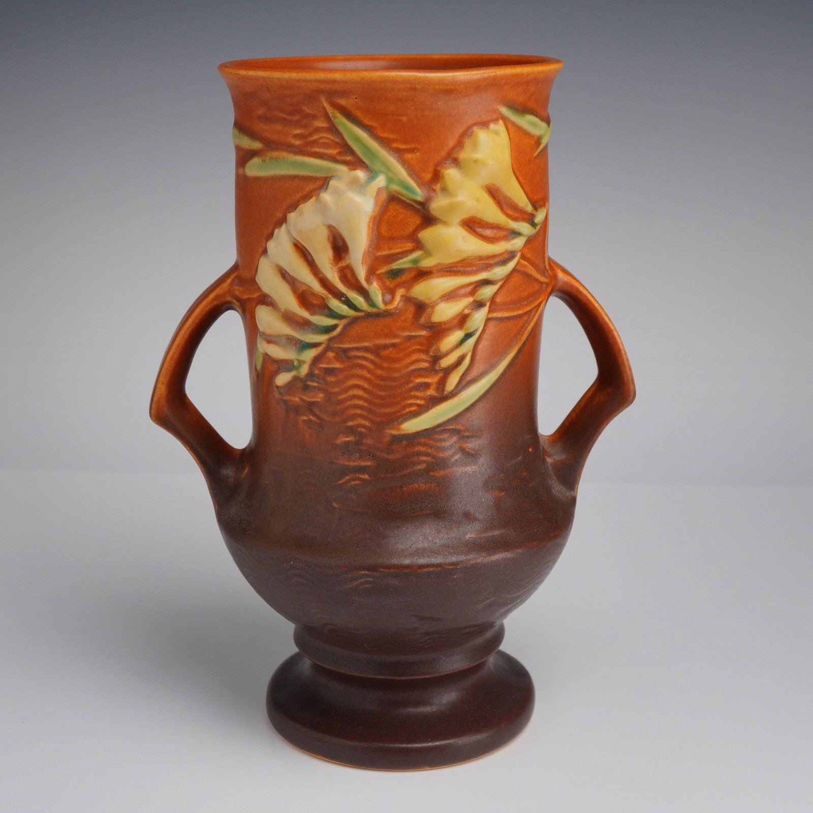 Roseville Pottery Two Handled Vase, Freesia (1 of 3)