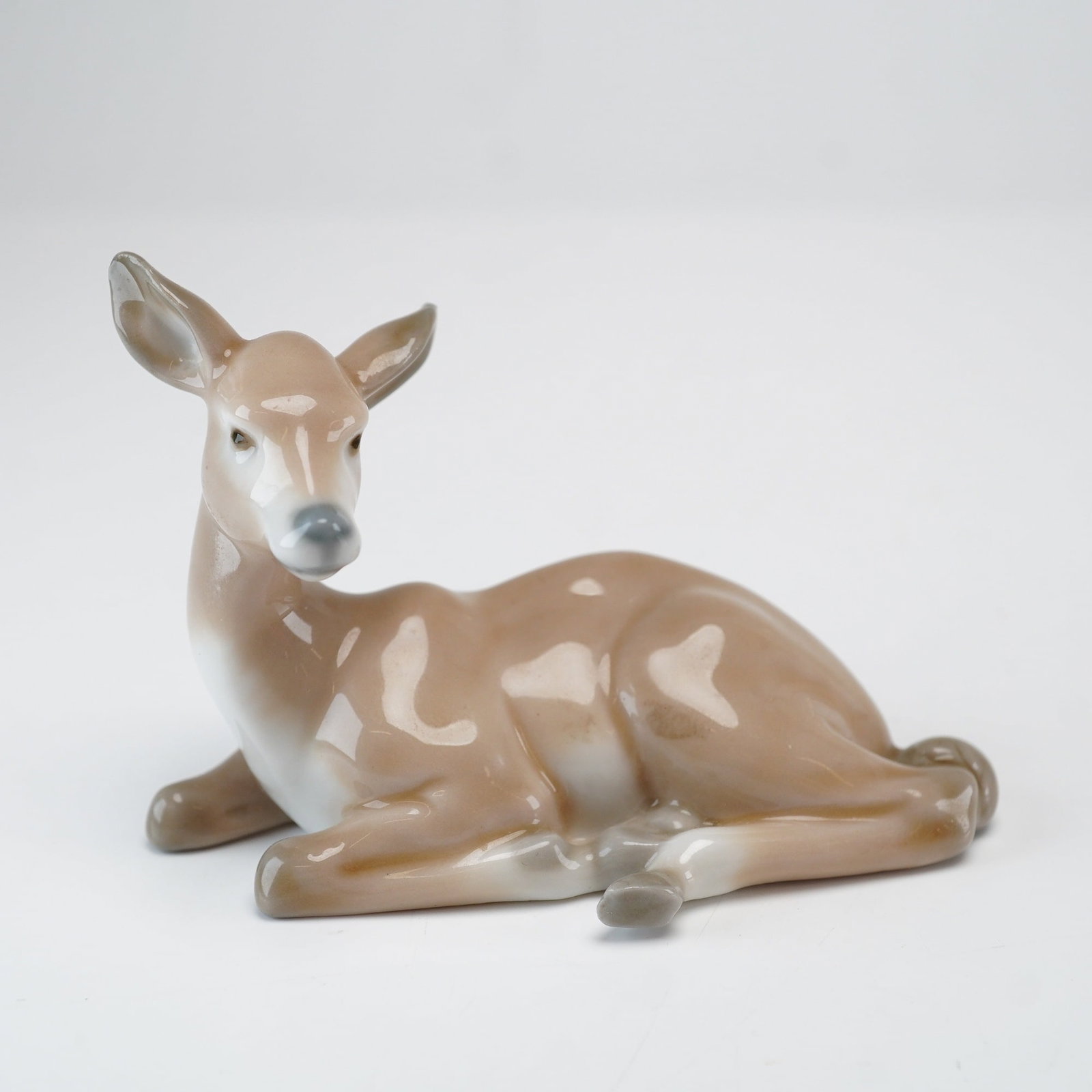 Lladro Porcelain Figurine, Mini Deer 01005314 (1 of 3)