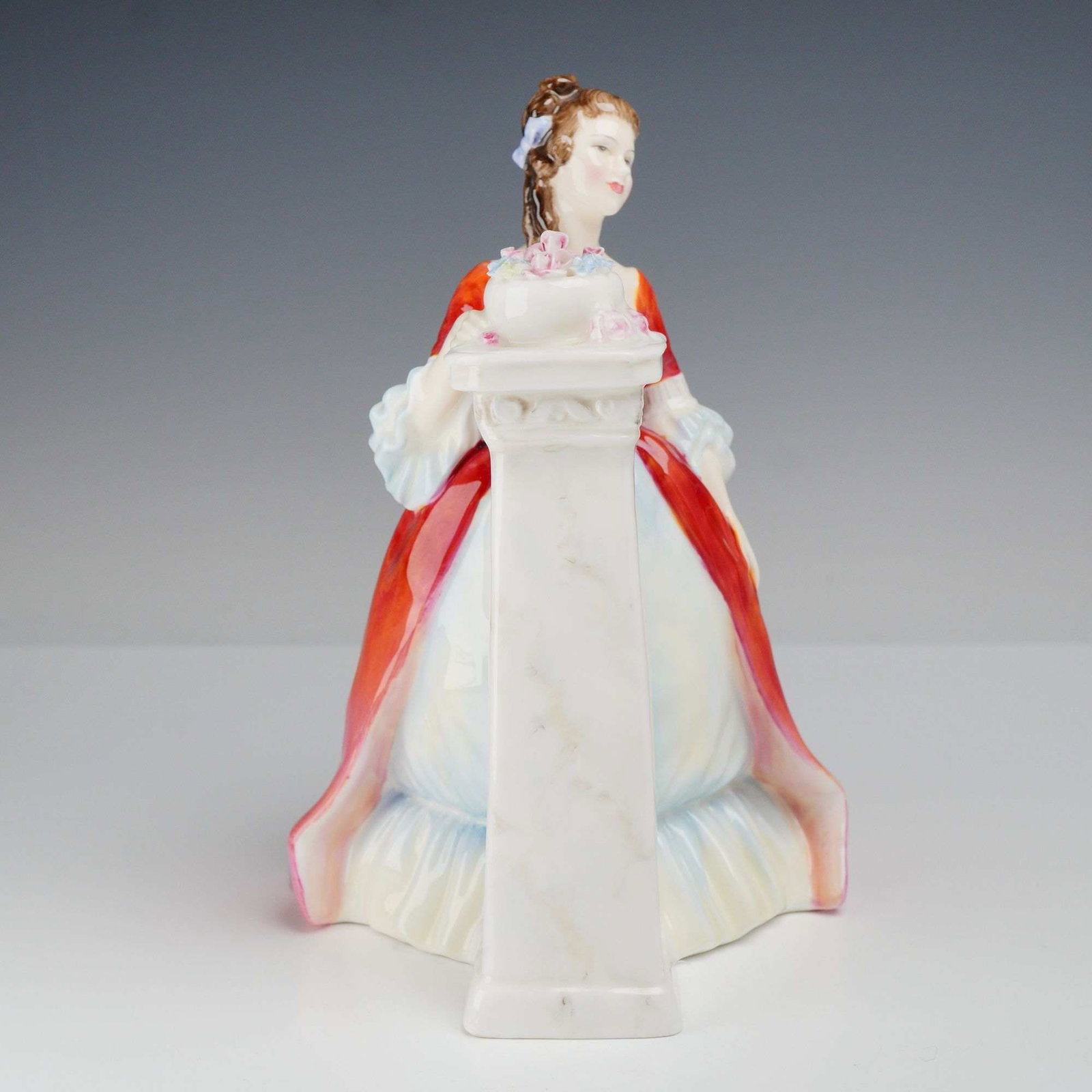 Royal Doulton Porcelain Figurine, Rendezvous HN 2212 (1 of 3)