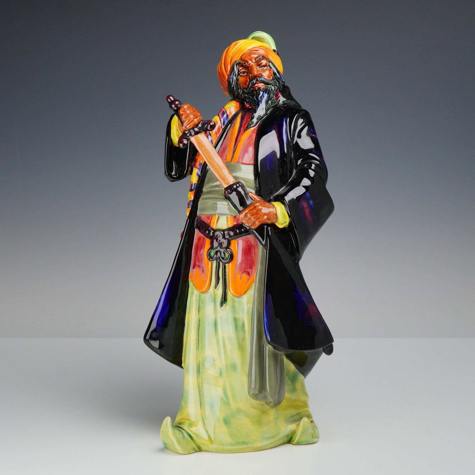 Royal Doulton Porcelain Figurine Blue Beard HN 2105 (1 of 3)