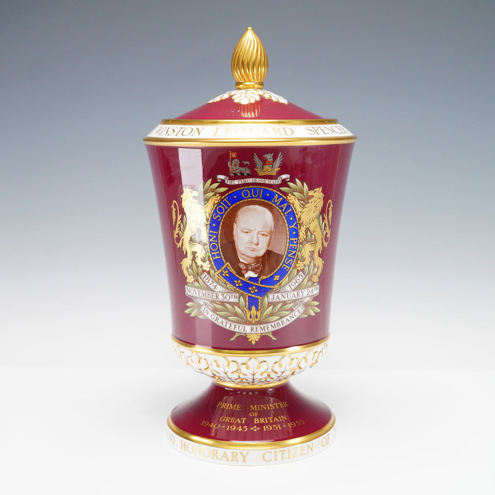 Spode Porcelain Commemorative Vase and Lid, Sir Winston Churchill (1 of 8)