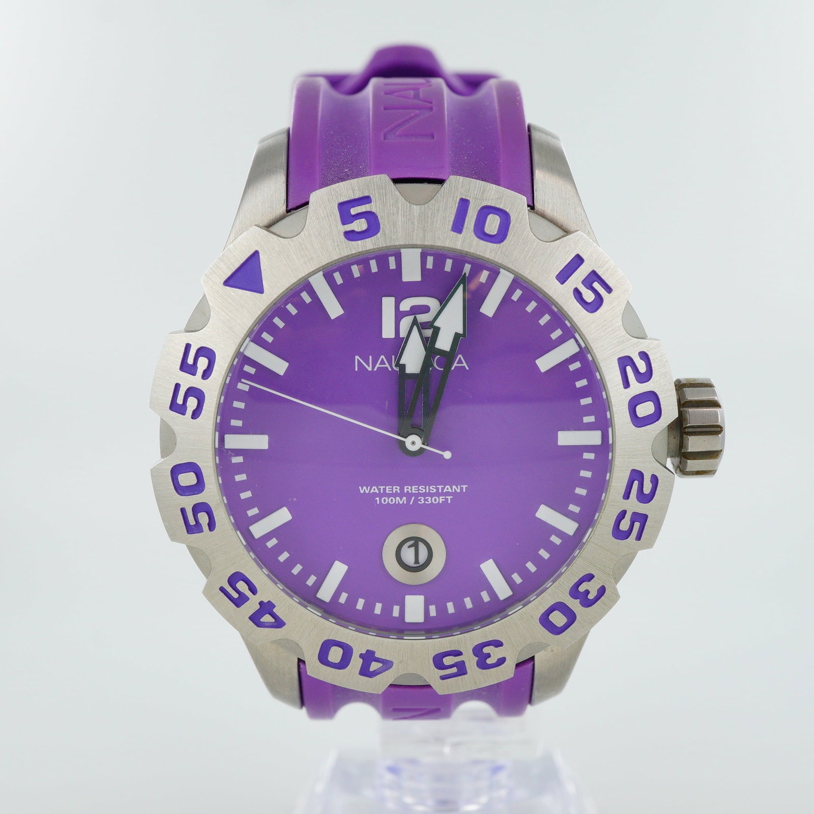 Nautica BFD 100 Stainless Steel Quartz Wristwatch (1 of 4)
