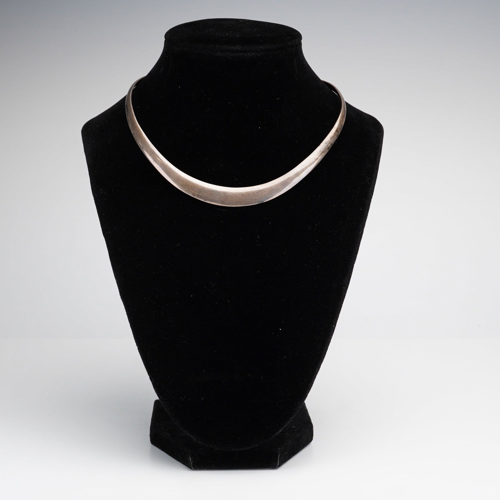 Modernist Sterling Silver Torque Collar Necklace (1 of 3)