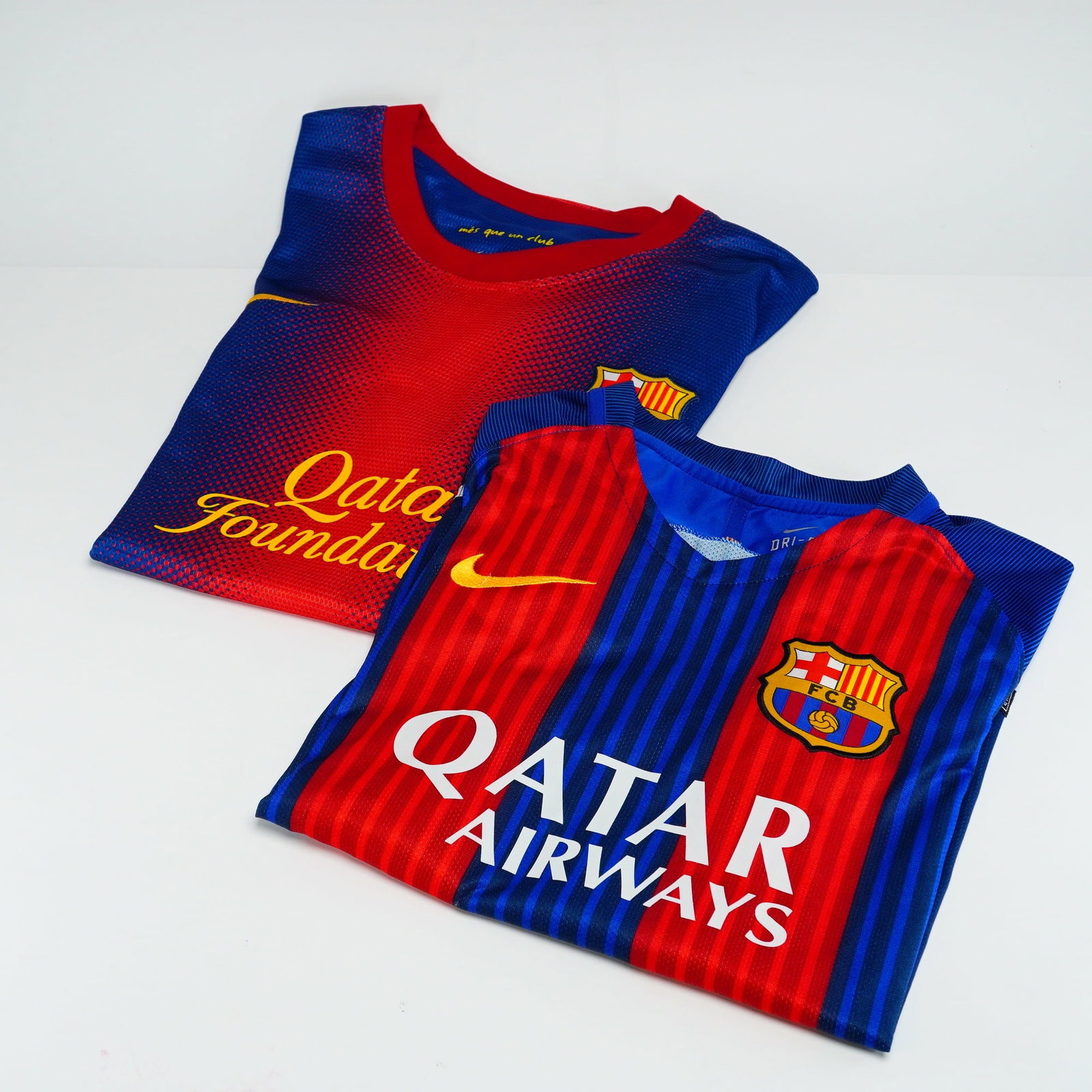 2pc FC Barcelona Lionel Messi Soccer Jerseys (1 of 6)