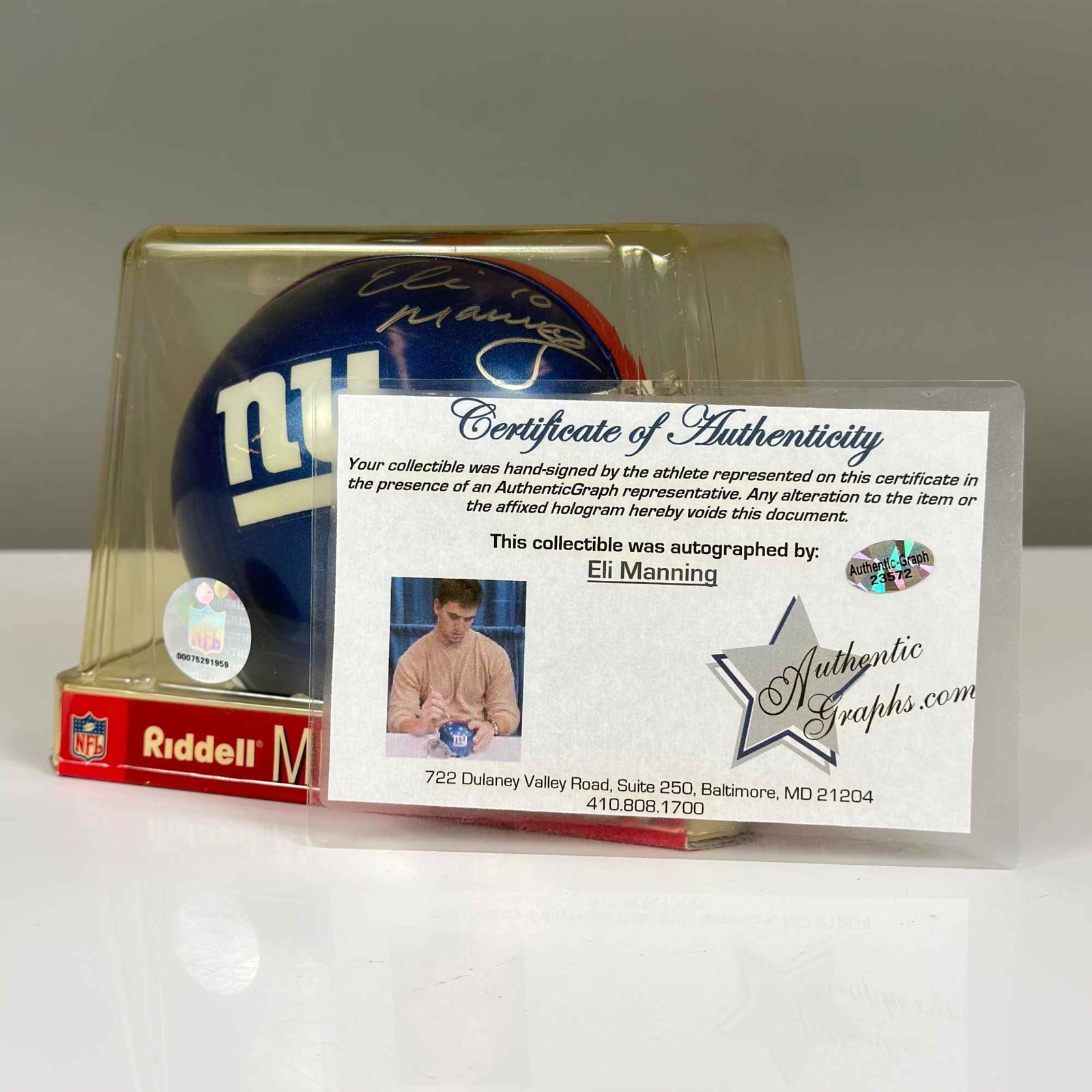 Eli Manning Signed New York Giants Riddell Mini Helmet with COA (1 of 4)