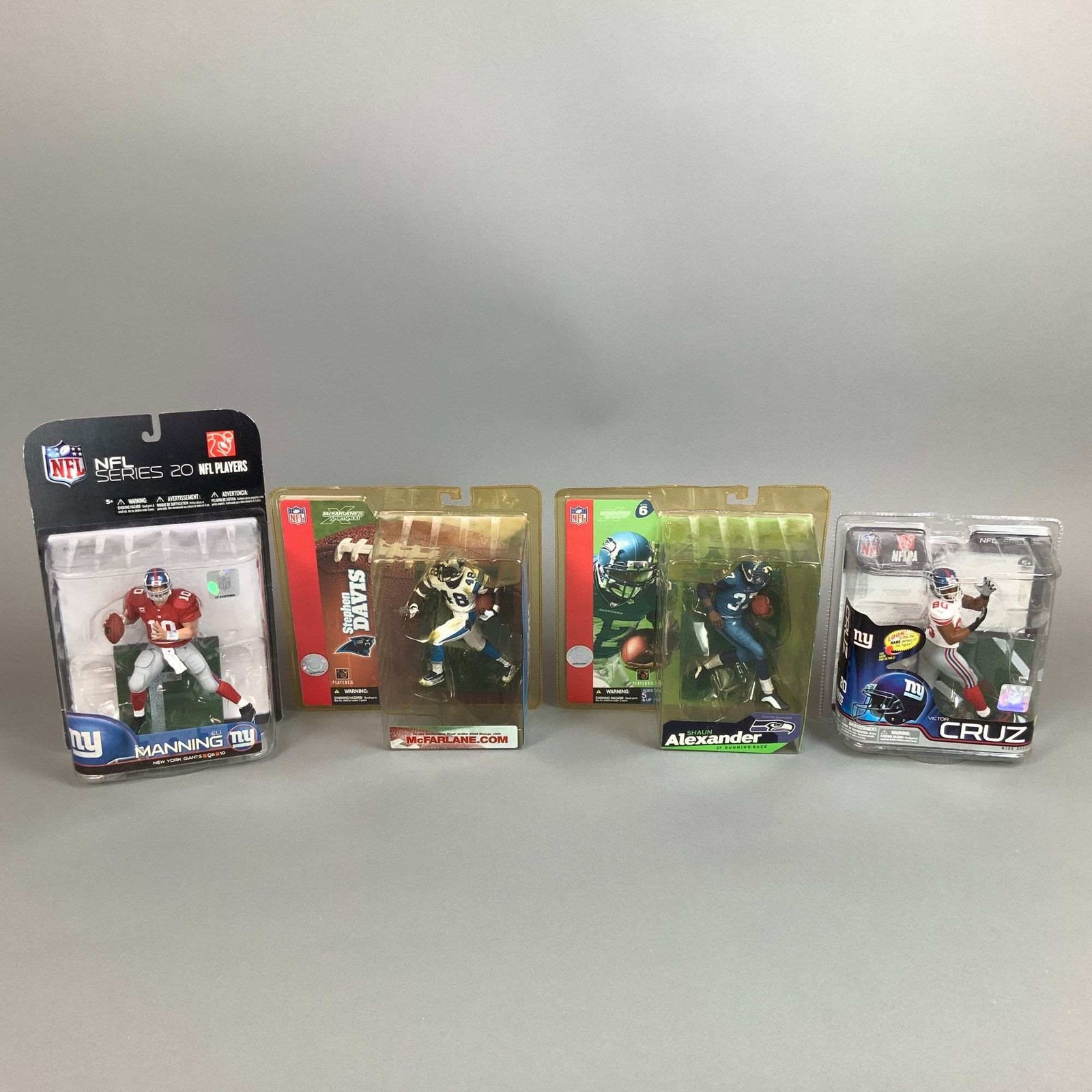 4pc Lot of McFarlane Toys NFL Action Figures Including Eli Manning and Victor Cruz (1 of 3)