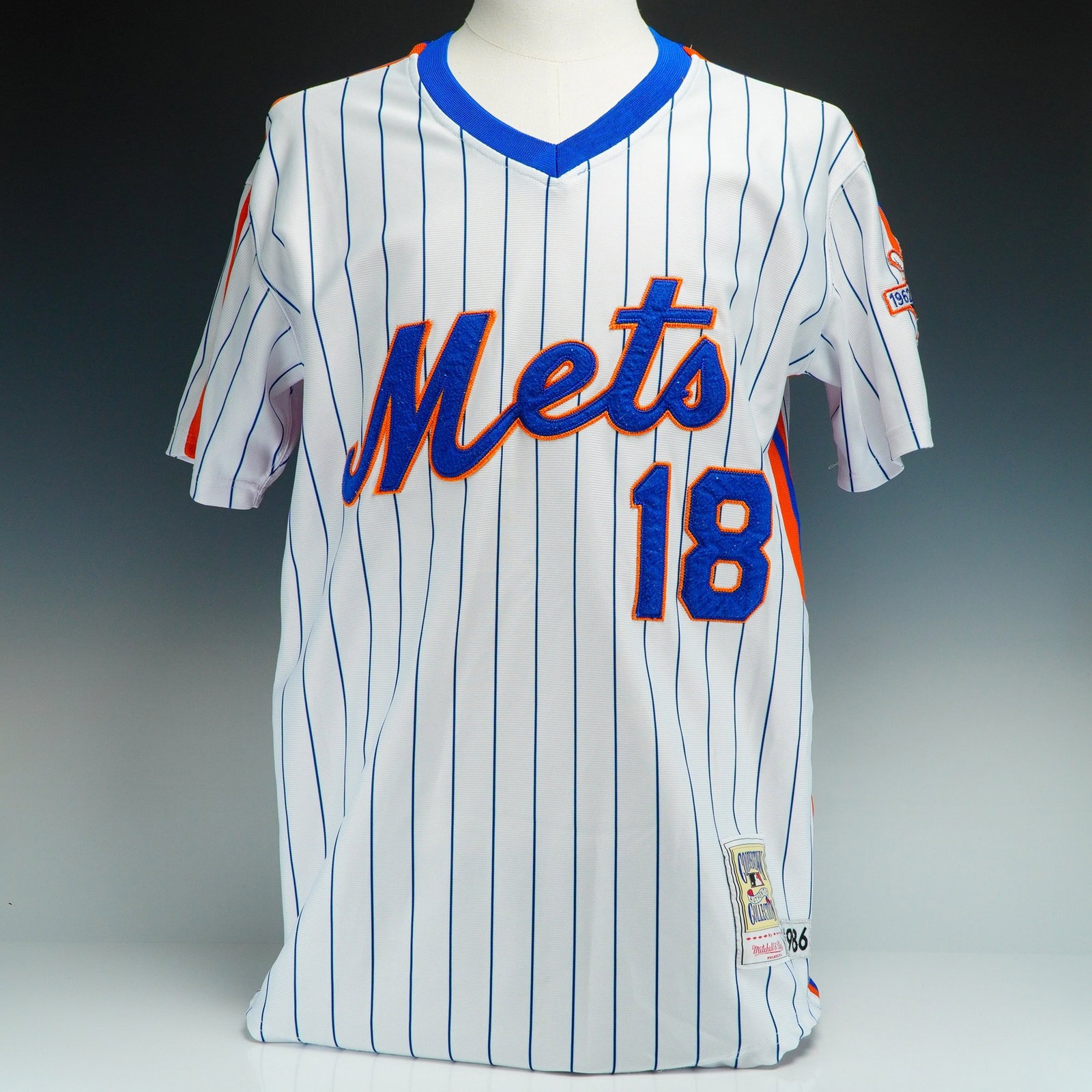 Mitchell and Ness Darryl Strawberry 1986 New York Mets Jersey (1 of 4)