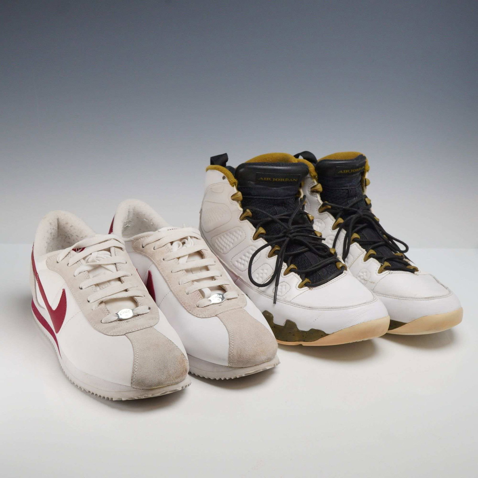 Two Pairs of Men's Nike and Air Jordan Sneakers, Size 12 (1 of 6)