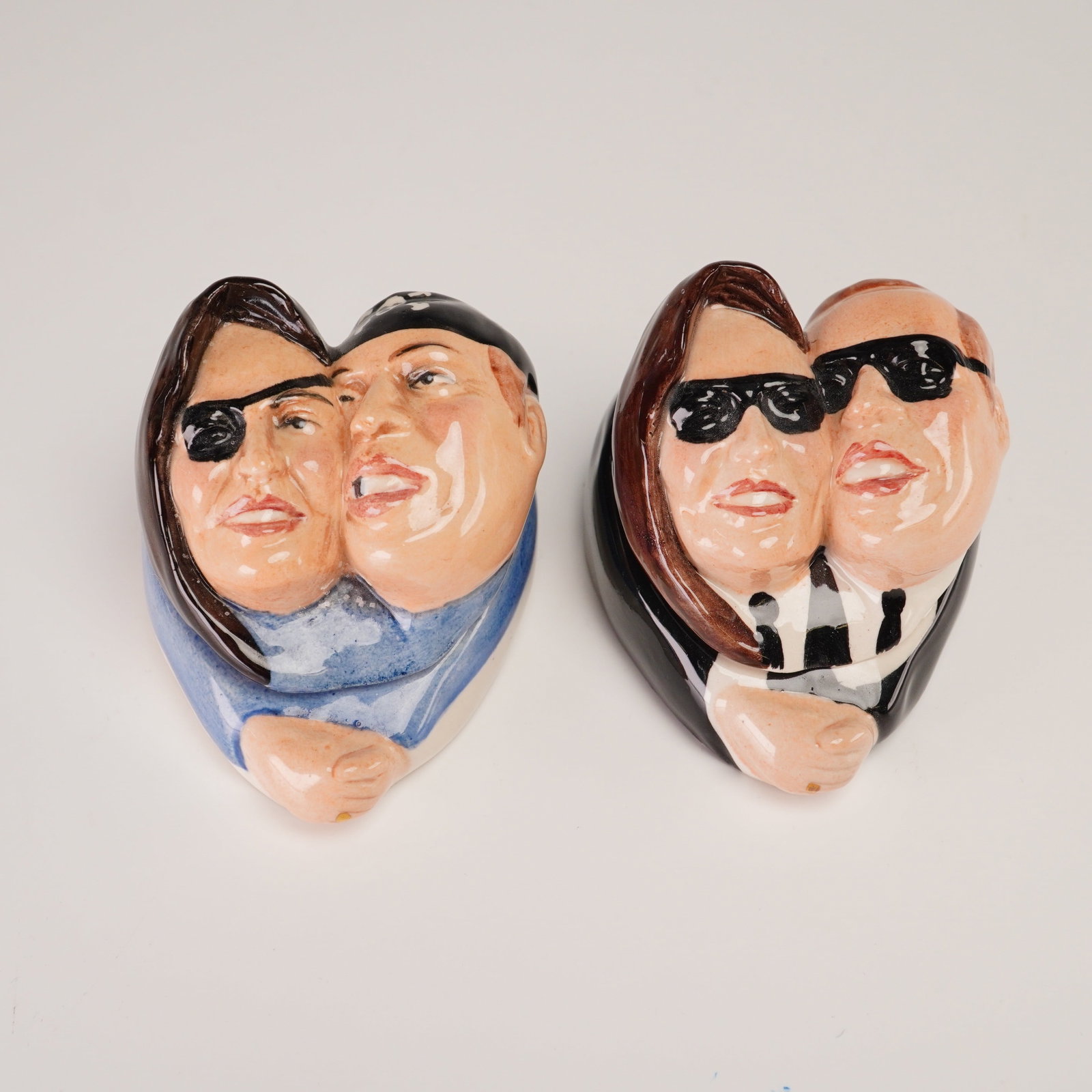 2pc Kevin Francis Artist Edition Face Pots, William and Catherine (1 of 4)