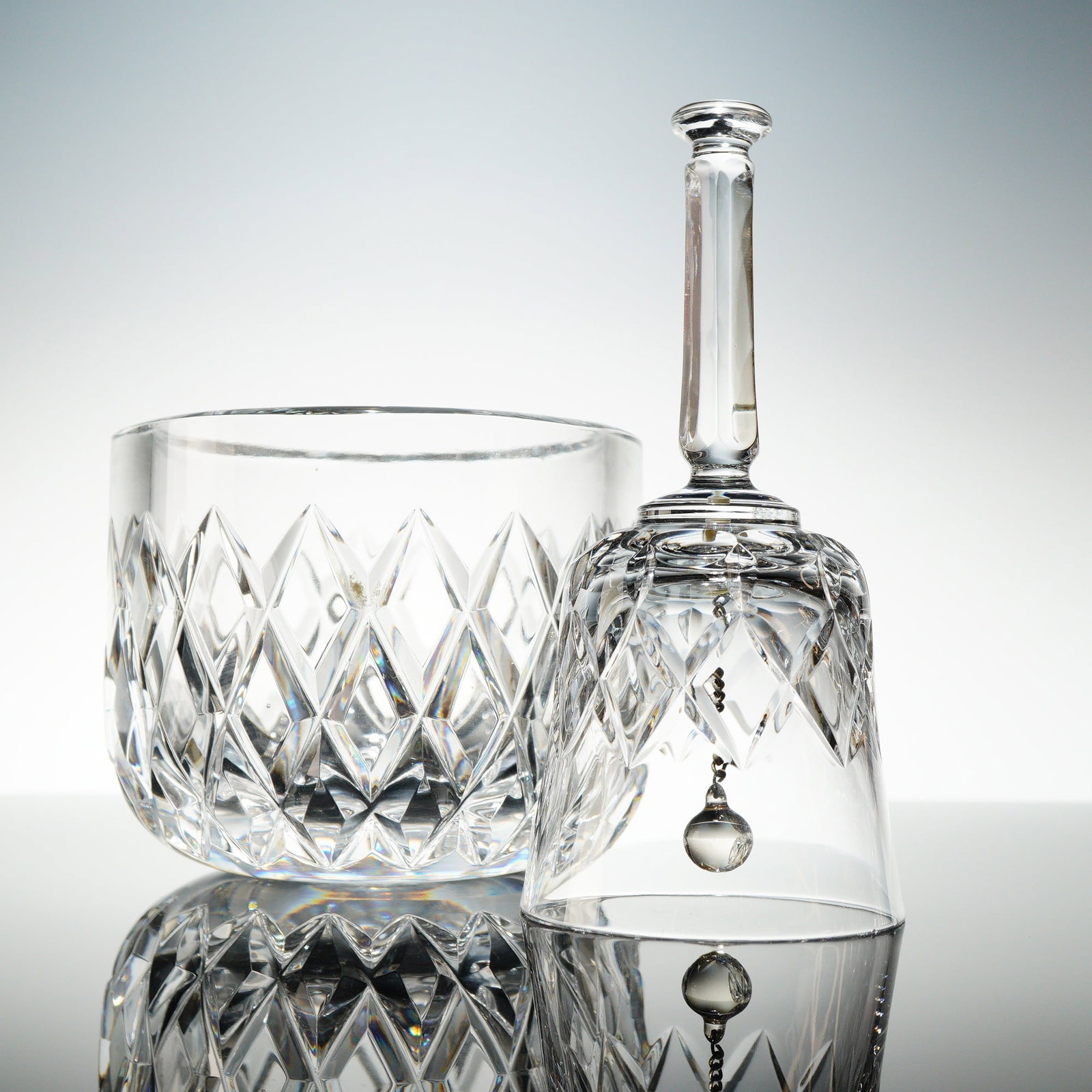 2pc Orrefors Crystal Bowl and Bell (1 of 4)