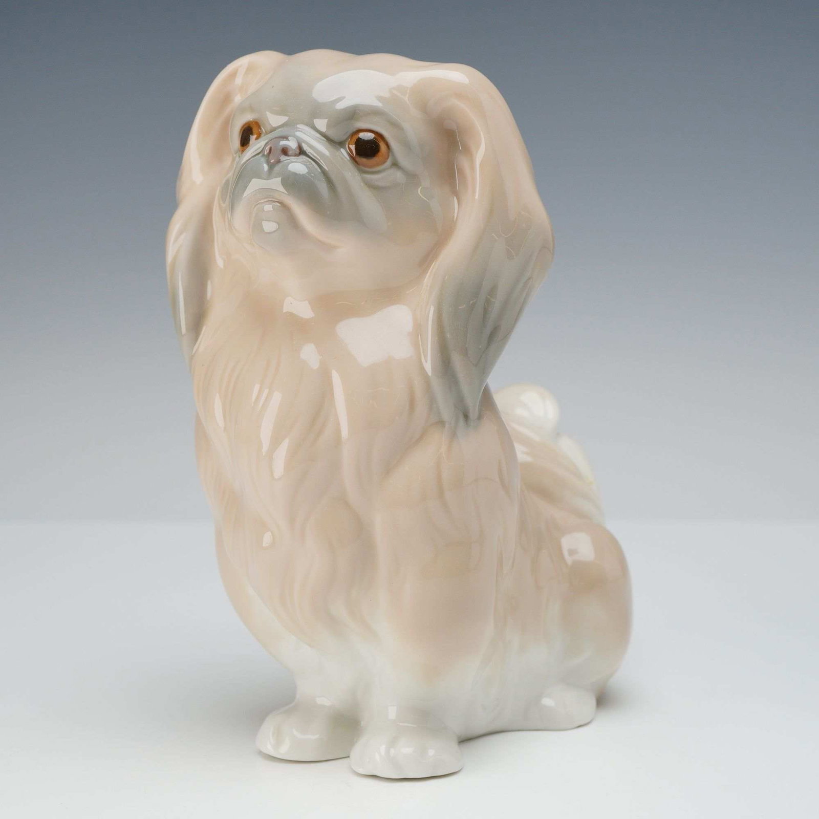 Lladro Porcelain Dog Figurine, Pekinese Sitting 01004641 (1 of 3)