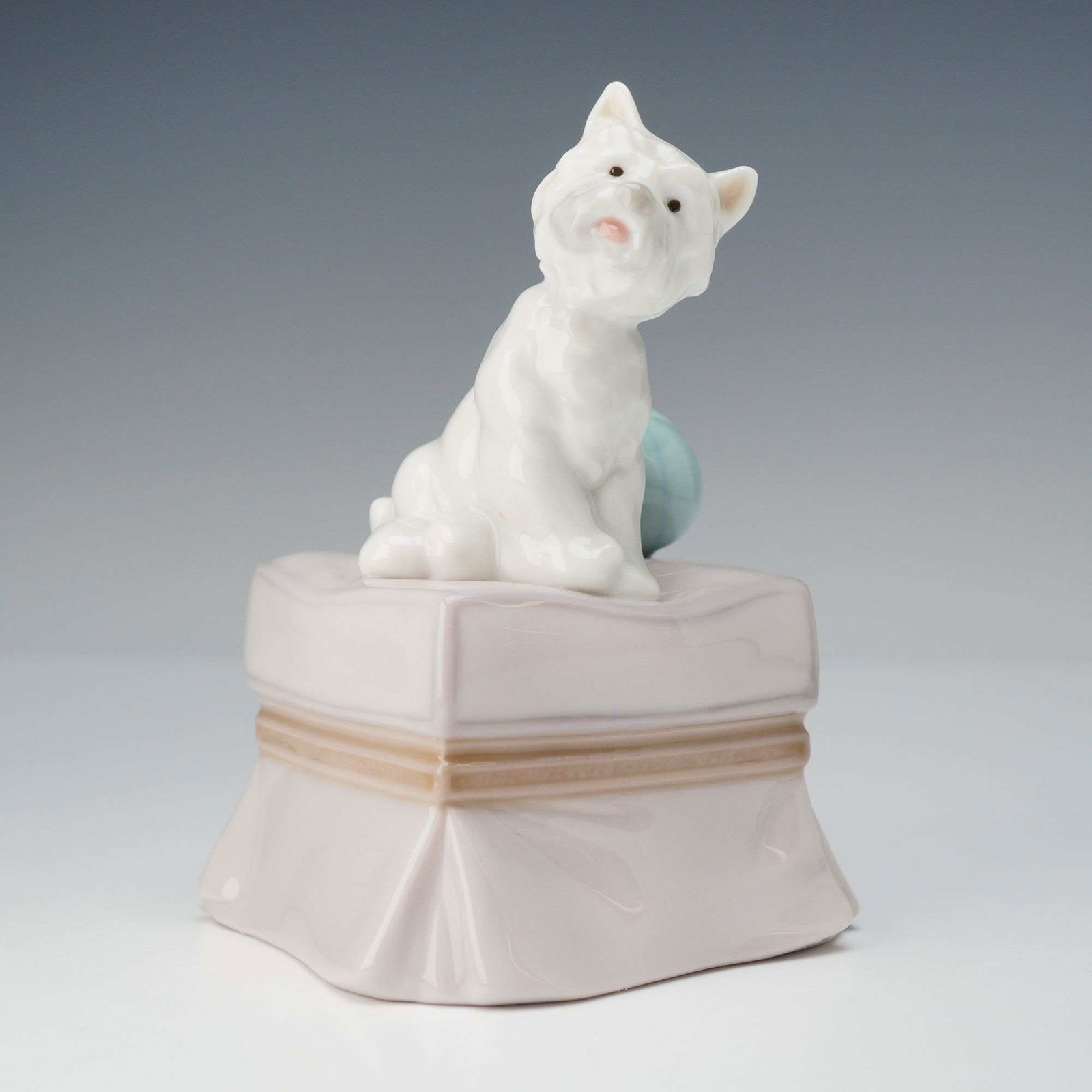 Lladro Porcelain Figurine, My Favorite Companion 01006985 (1 of 4)