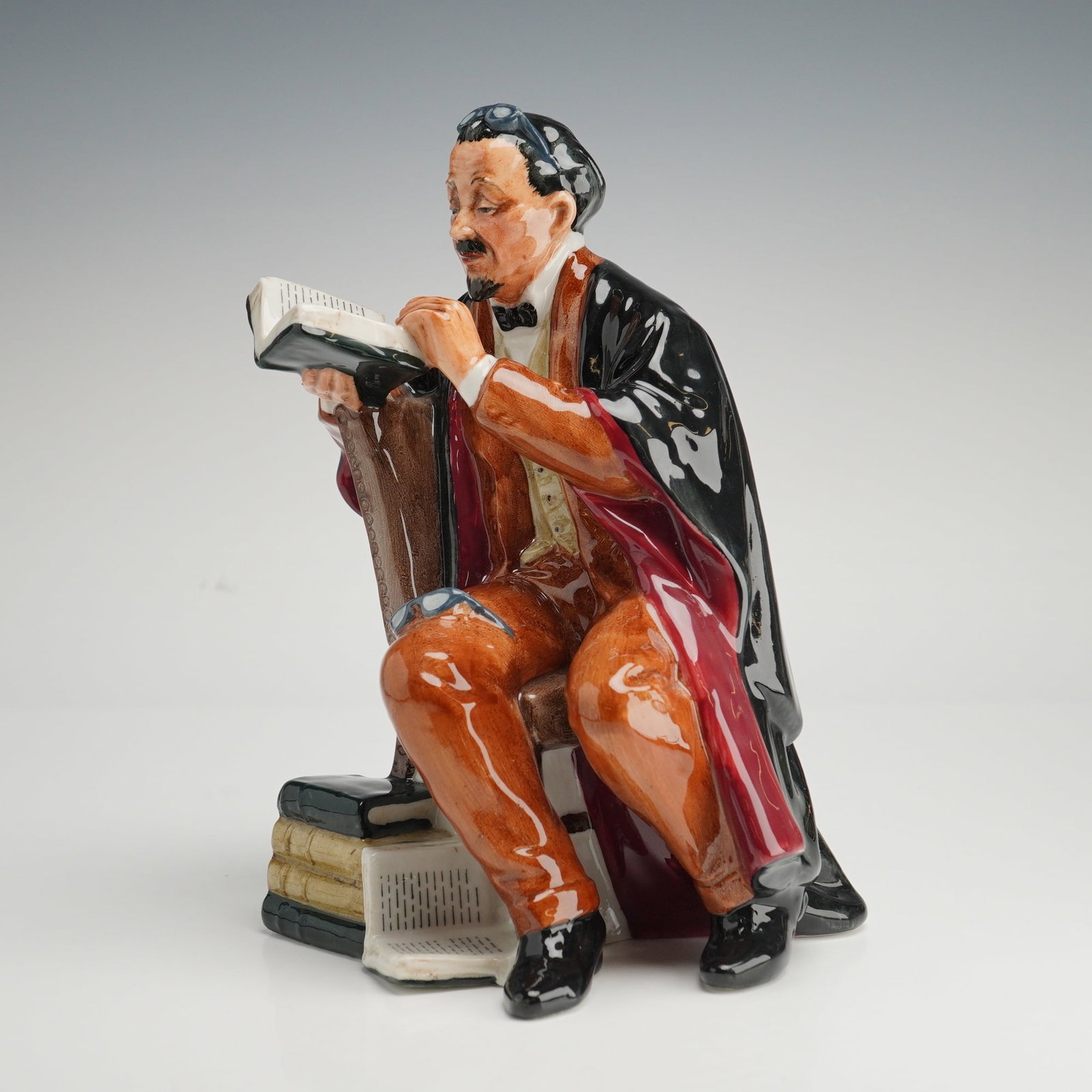 Royal Doulton Figurine HN2281 The Professor (1 of 3)