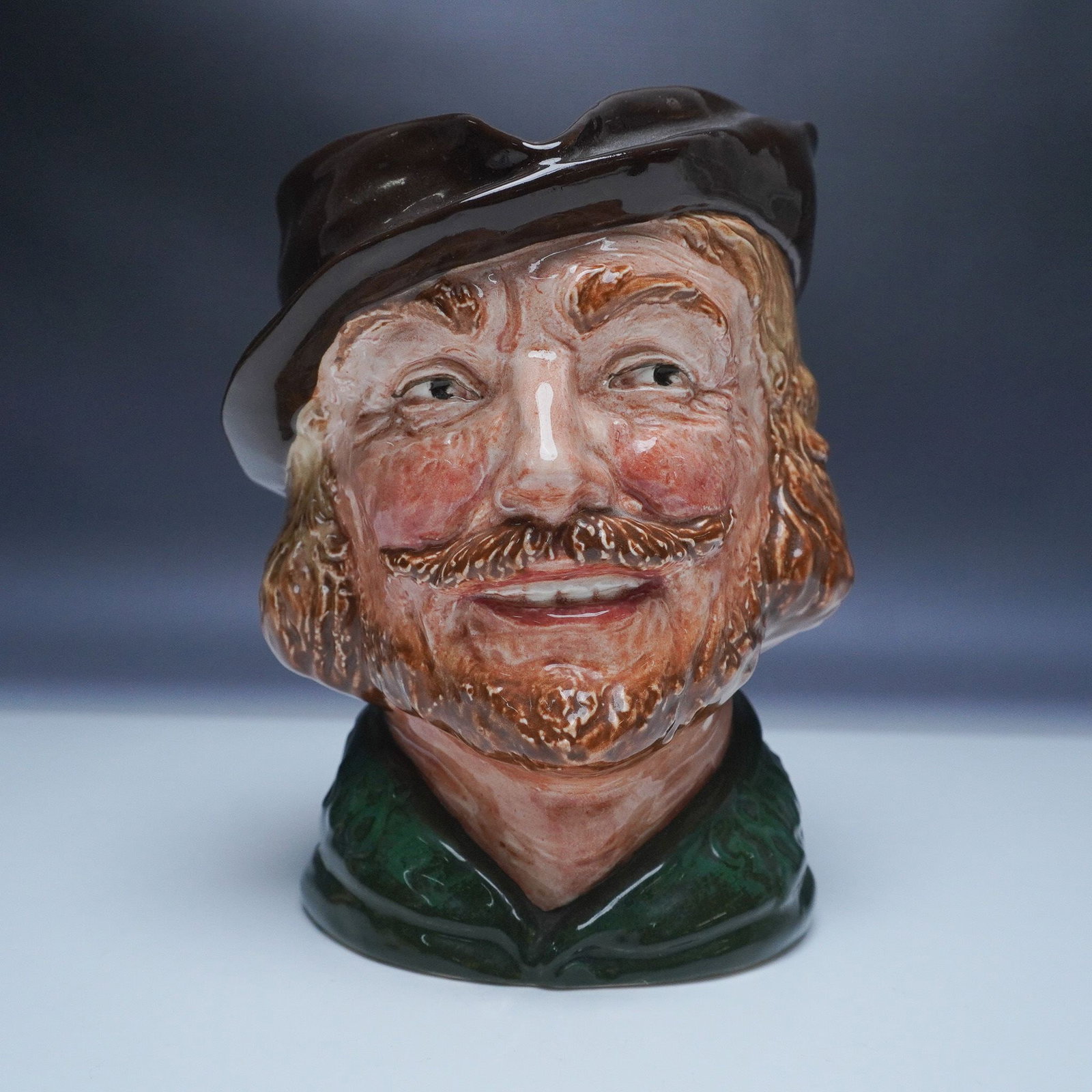 Royal Doulton Robin Hood Large Character Jug D6527 (1 of 4)
