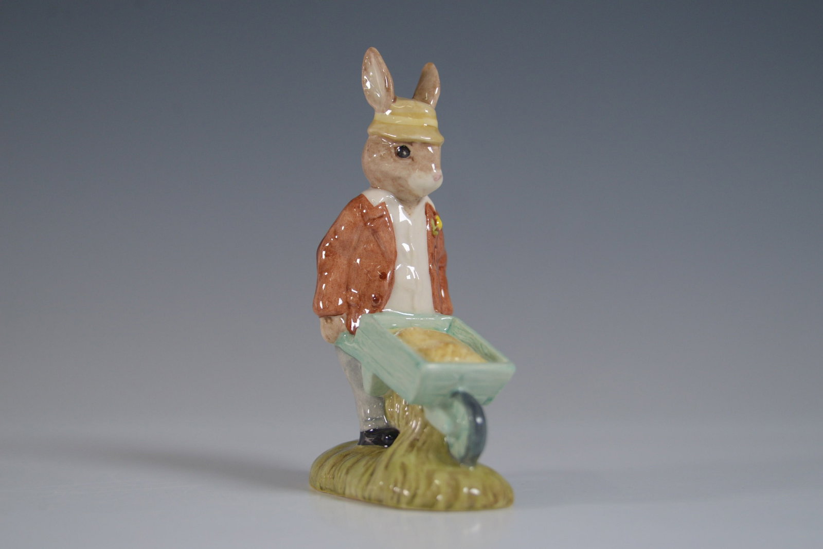 Royal Doulton Bunnykins Figurine, Gardener Bunnykins DB156 (1 of 4)
