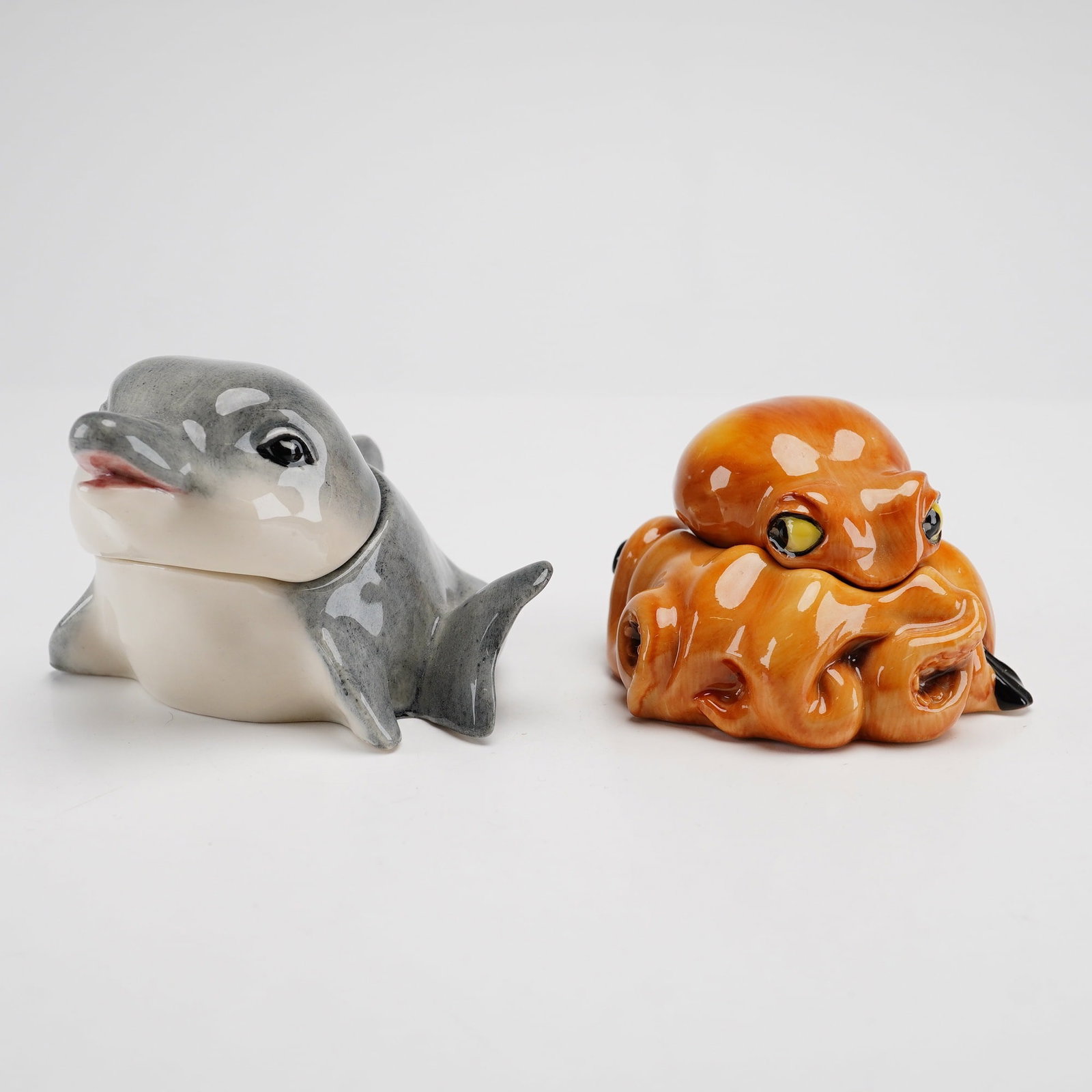 Lot of 2 Kevin Francis Face Pots Glazed Trinket Boxes, Douglas the Dolphin and Octavia the Octopus (1 of 4)