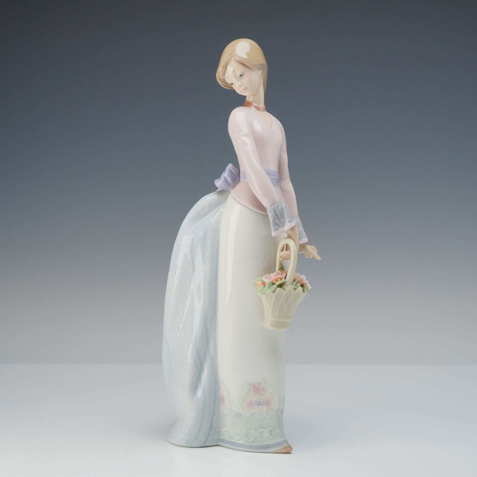 Lladro Porcelain Figurine, Basket of Love 01007622 (1 of 4)