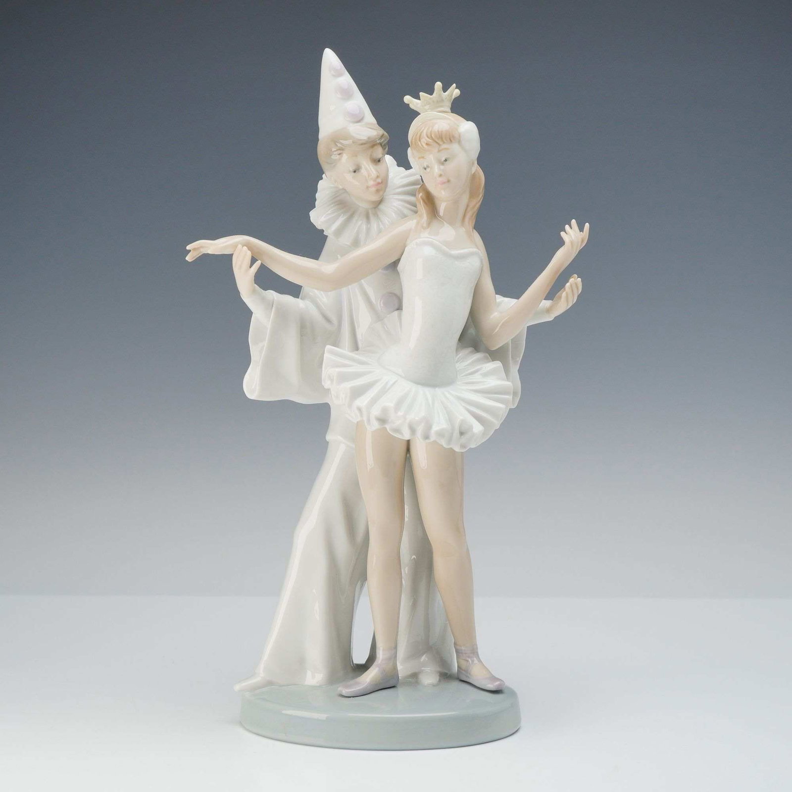 Lladro Porcelain Figurine, Carnival Couple 01004882 (1 of 3)