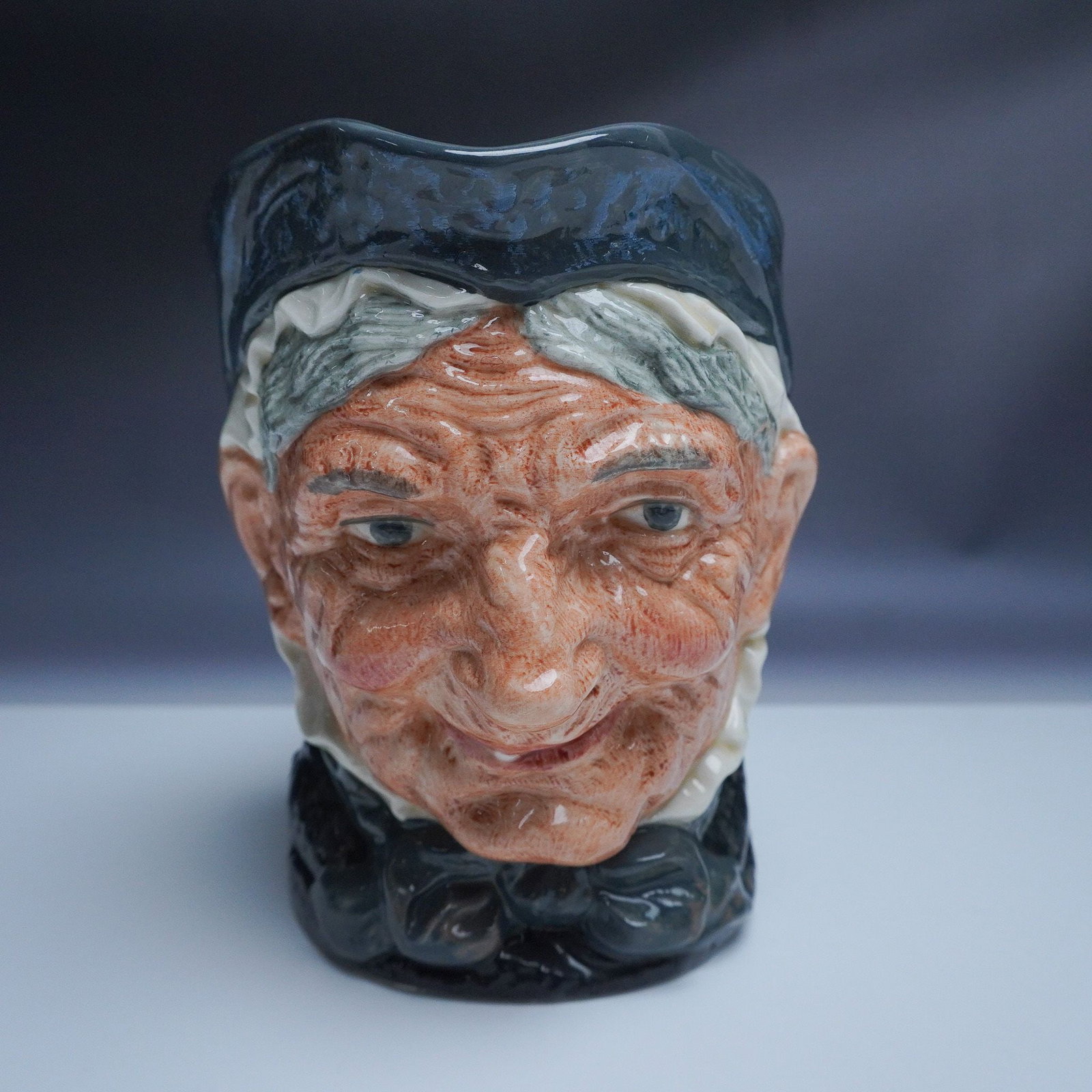Royal Doulton Granny Large Character Jug D5521 (1 of 3)