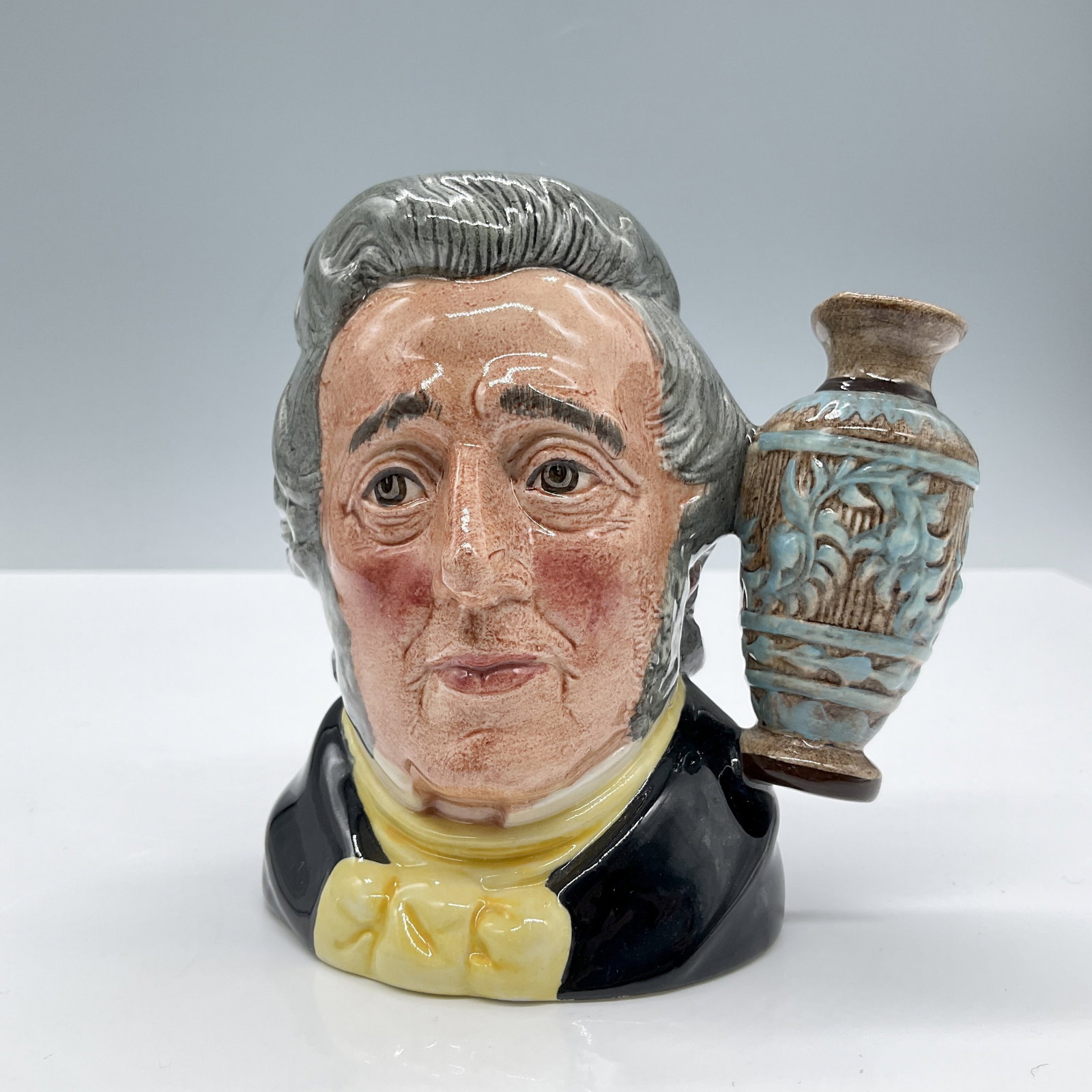 Sir Henry Doulton D6703 Small Royal Doulton Character Jug (1 of 3)