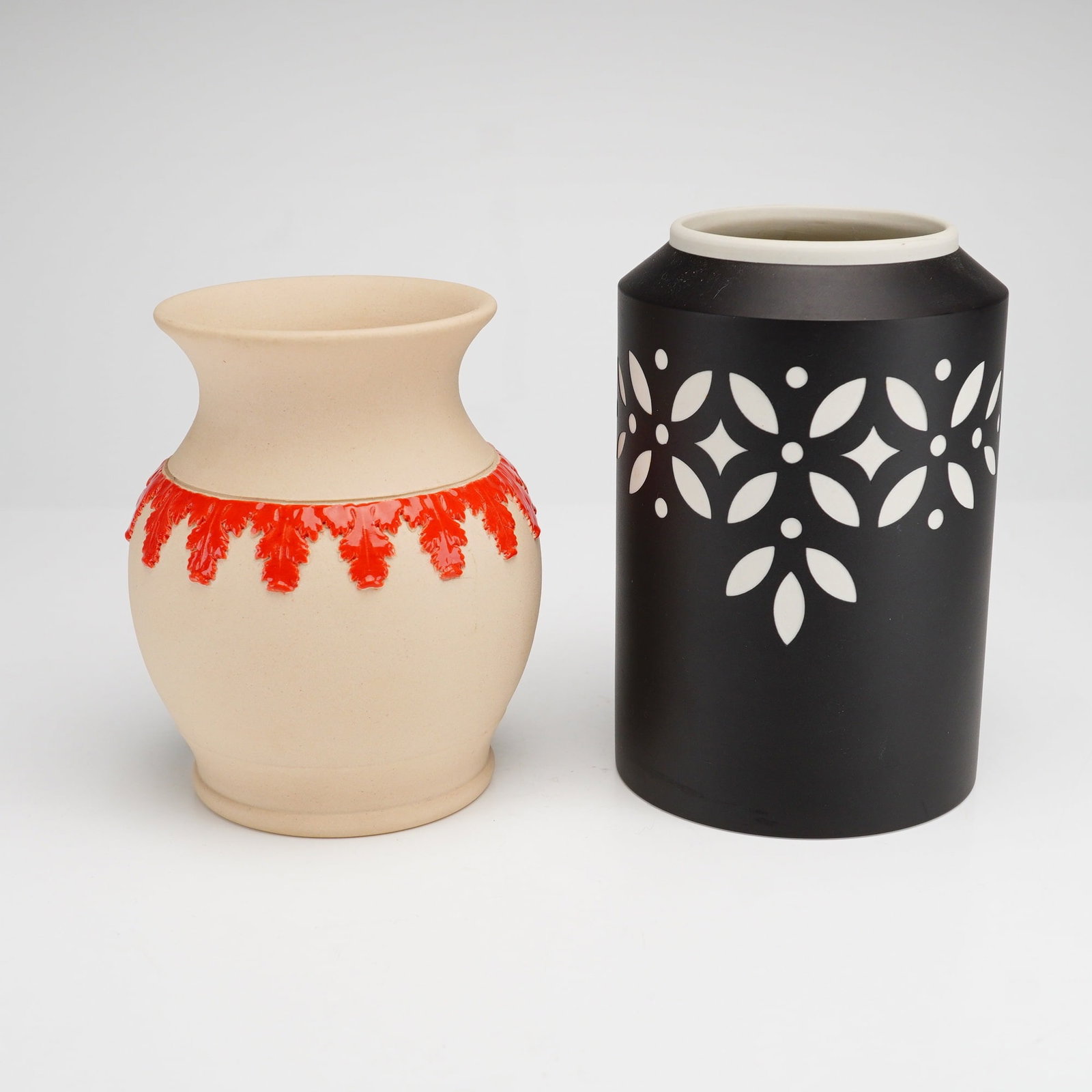 2pc Wedgwood Pottery Vases (1 of 4)