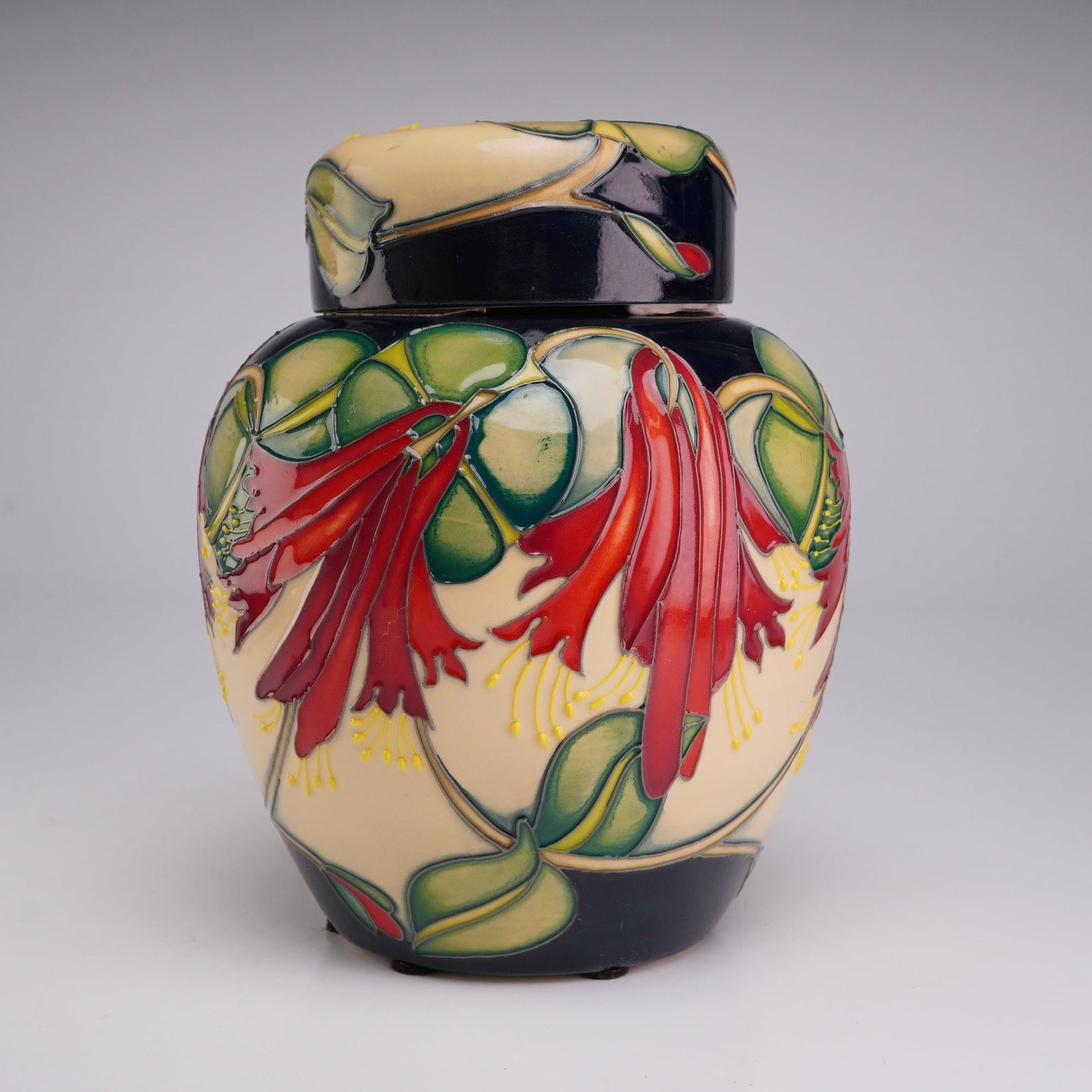 Moorcroft Pottery Trial Lidded Ginger Jar (1 of 3)