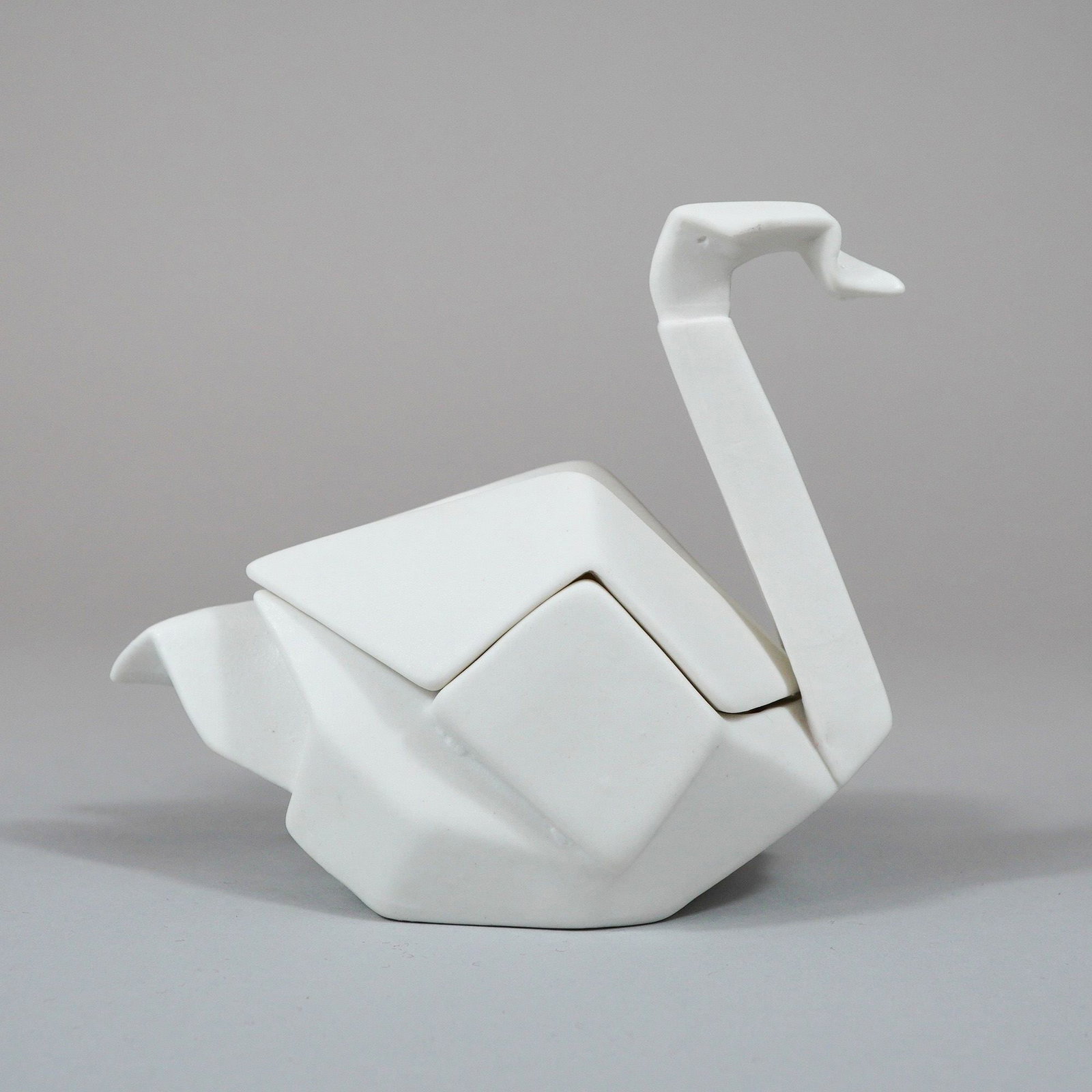 Chinese White Porcelain Origami Swan Lidded Box (1 of 3)