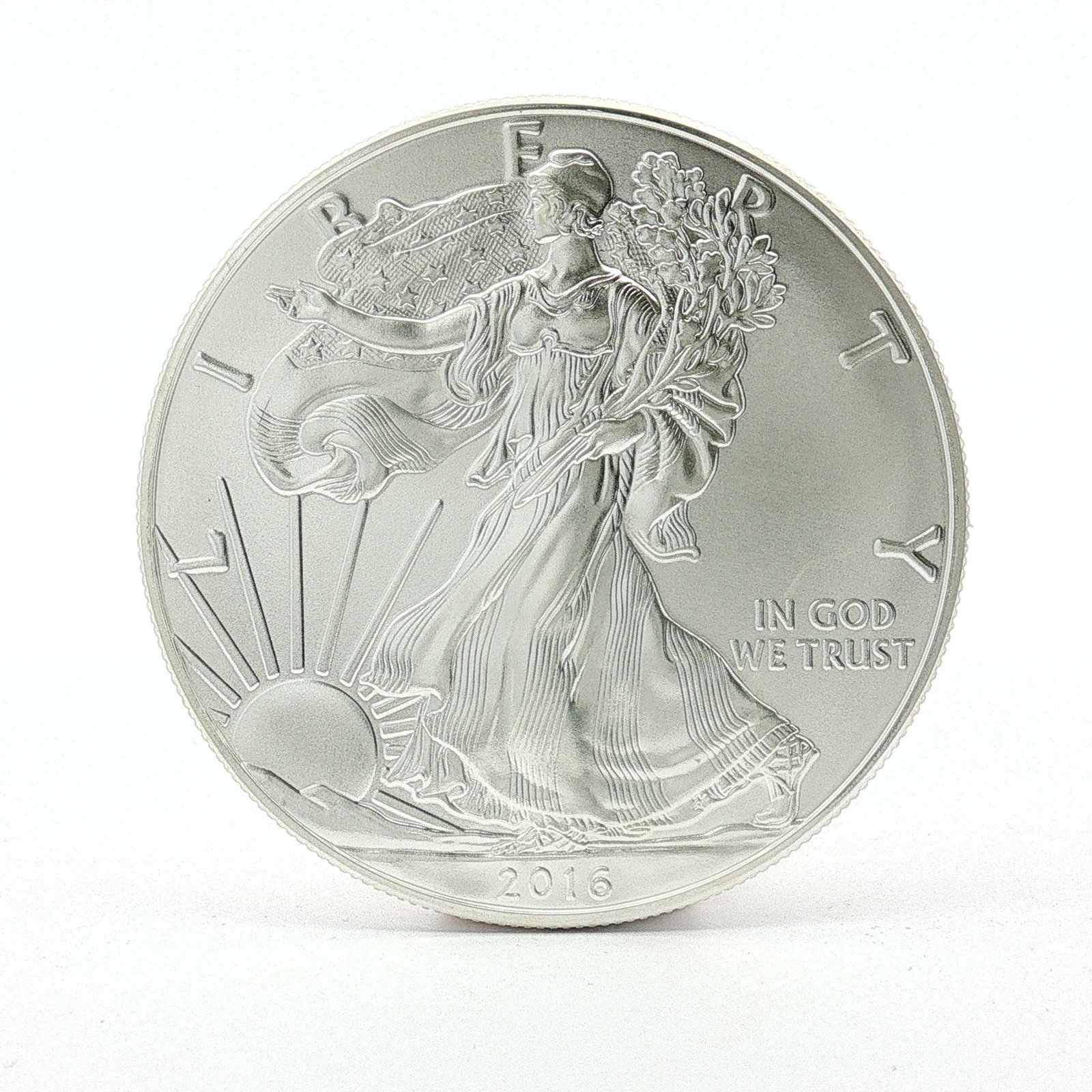 2016 U.S. American Silver Eagle One Dollar Coin (1 of 2)