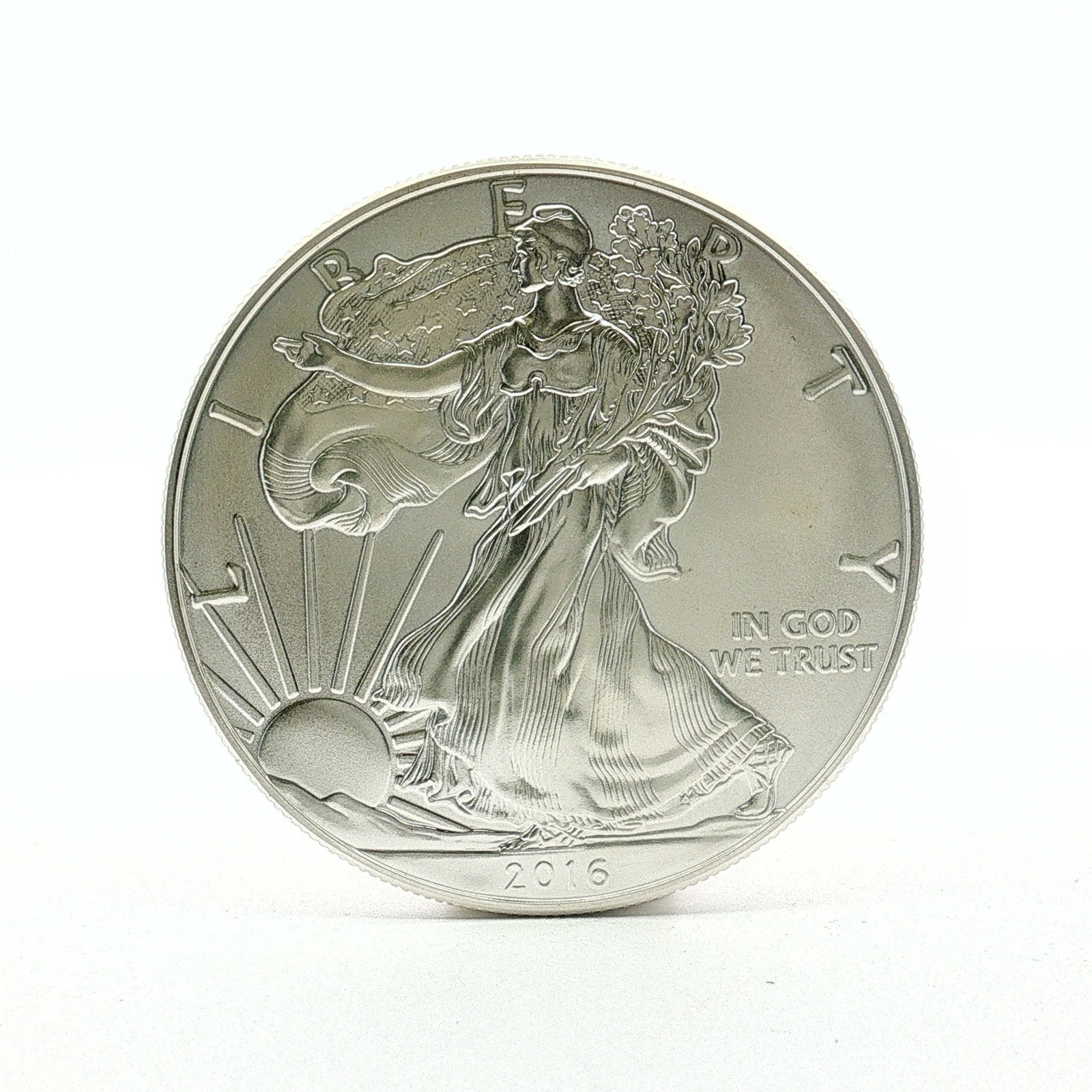 2016 U.S. American Silver Eagle One Dollar Coin (1 of 2)