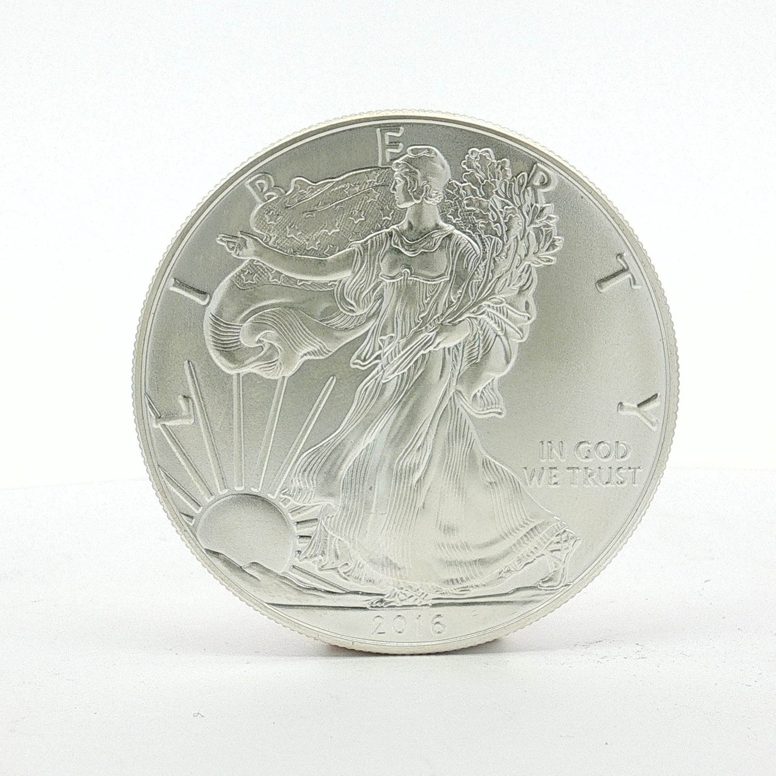 2016 U.S. American Silver Eagle One Dollar Coin (1 of 2)