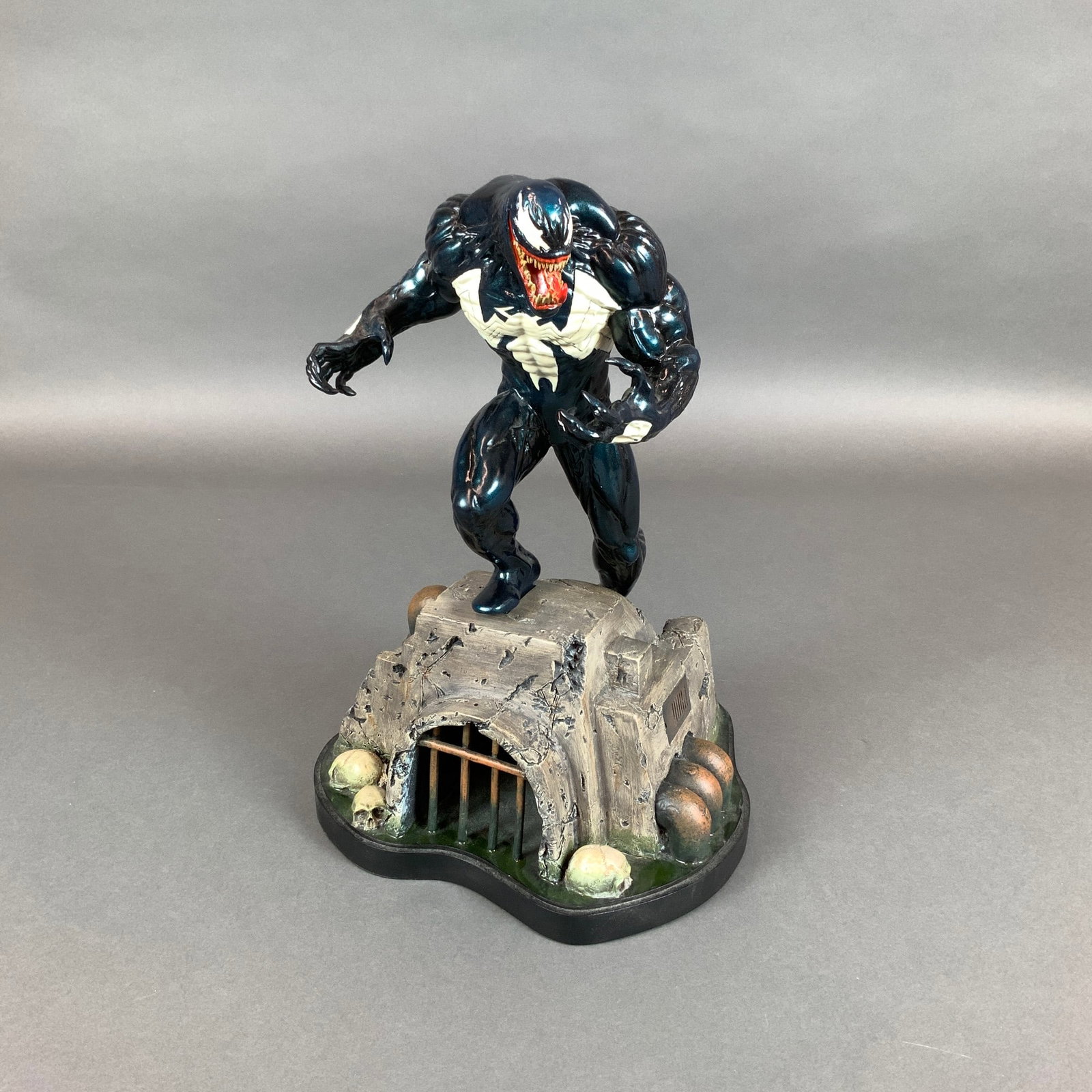 Marvel Comics Venom Hand Painted Limited Edition Statue with Box (1 of 4)