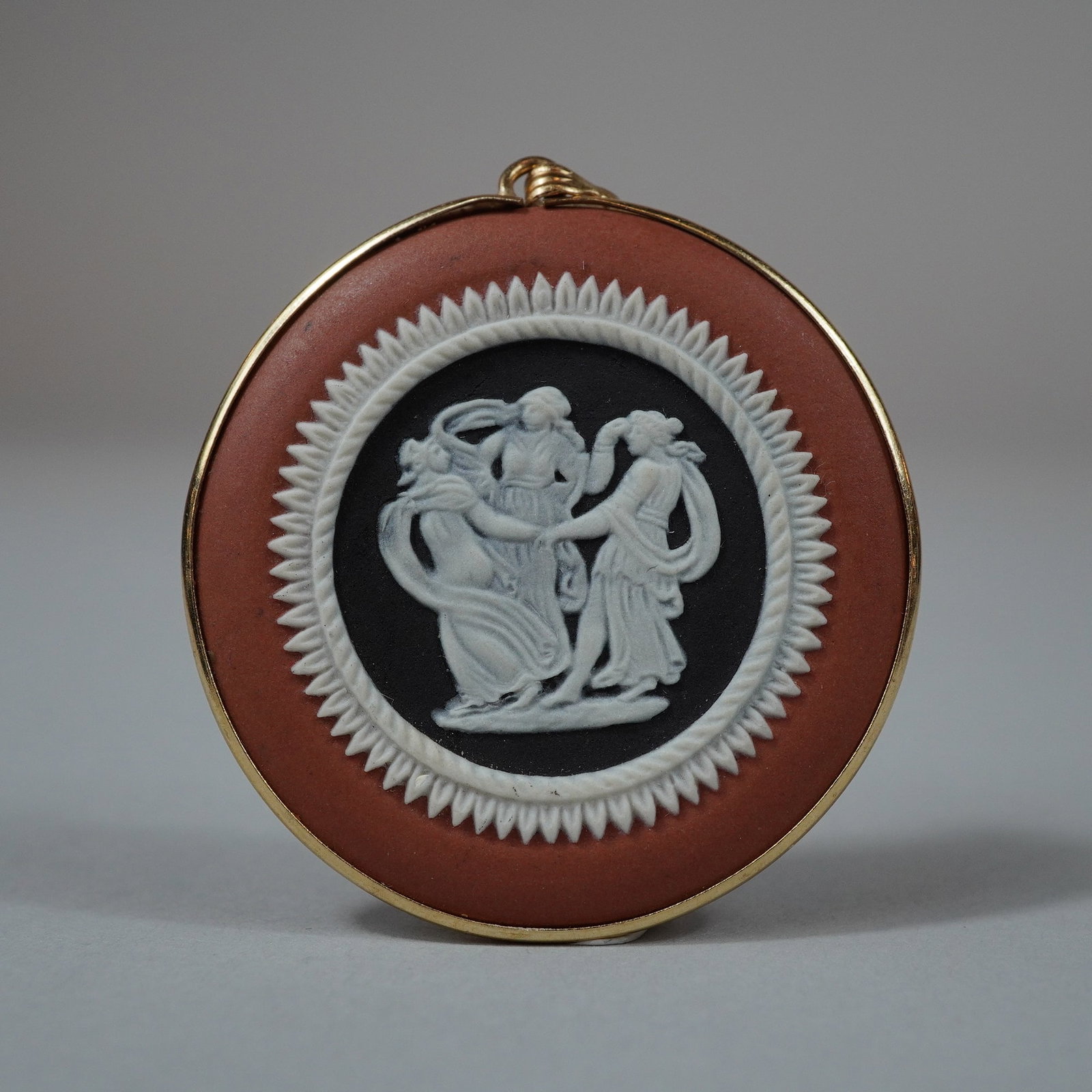 Wedgwood Tri-Color Jasperware Pendant in 13K Gold Frame, Three Graces (1 of 3)