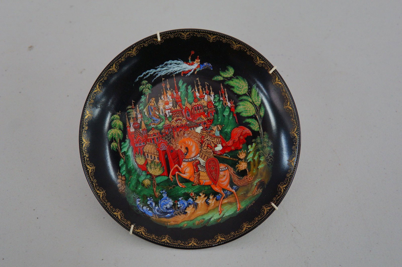 Tianex Russian Legends Fairy Tales Series Plate, Rusian and Ludmilla (1 of 3)