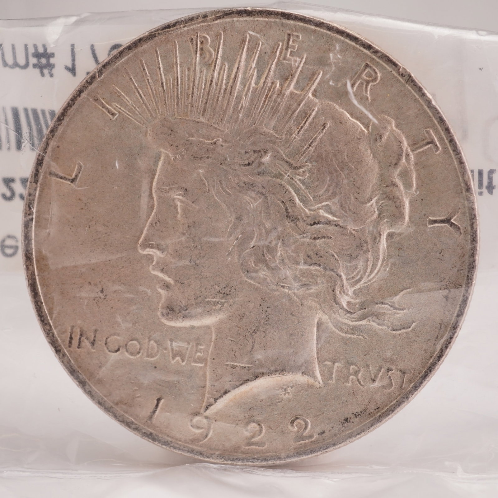 1922 U.S. Peace Silver Dollar Xtra Fine Coin (1 of 2)