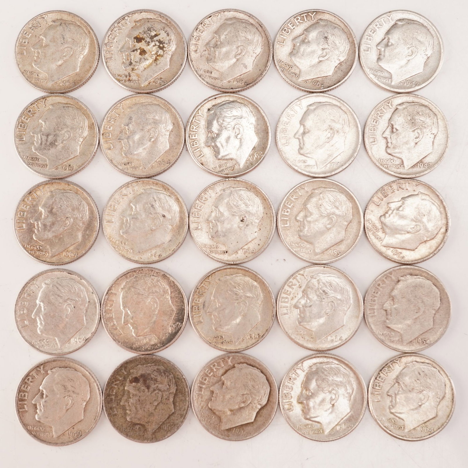 Lot of 25 Loose Roosevelt 90% Silver Dimes, Circulated (1 of 2)