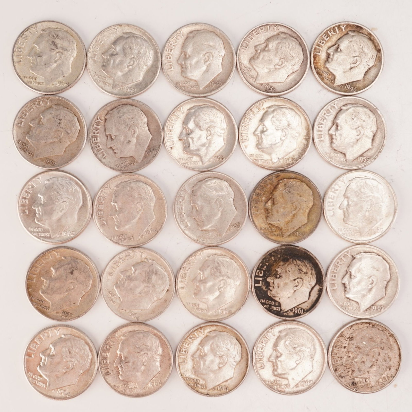 Lot of 25 Loose Roosevelt 90% Silver Dimes, Circulated (1 of 2)