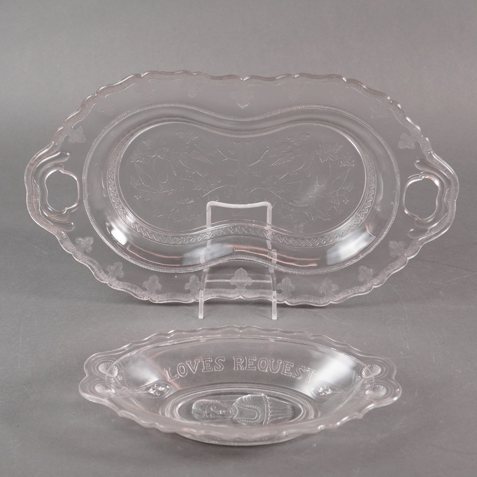 A Pair of EAPG Pressed Glass Serving Dishes, Late 19th Century (1 of 3)