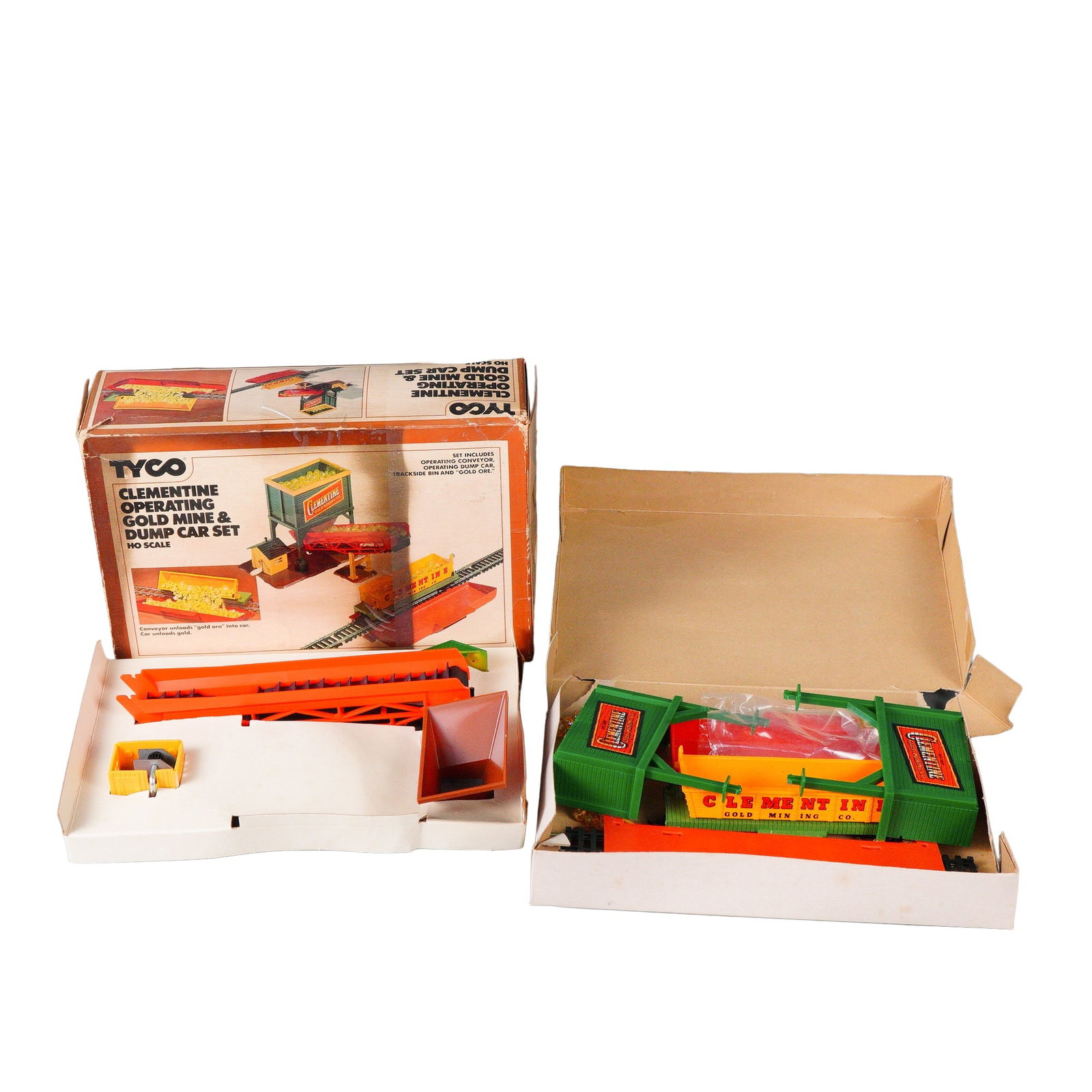 TYCO HO Scale Clementine Operating Gold Mine and Dump Car Set 31-0014 (1 of 4)